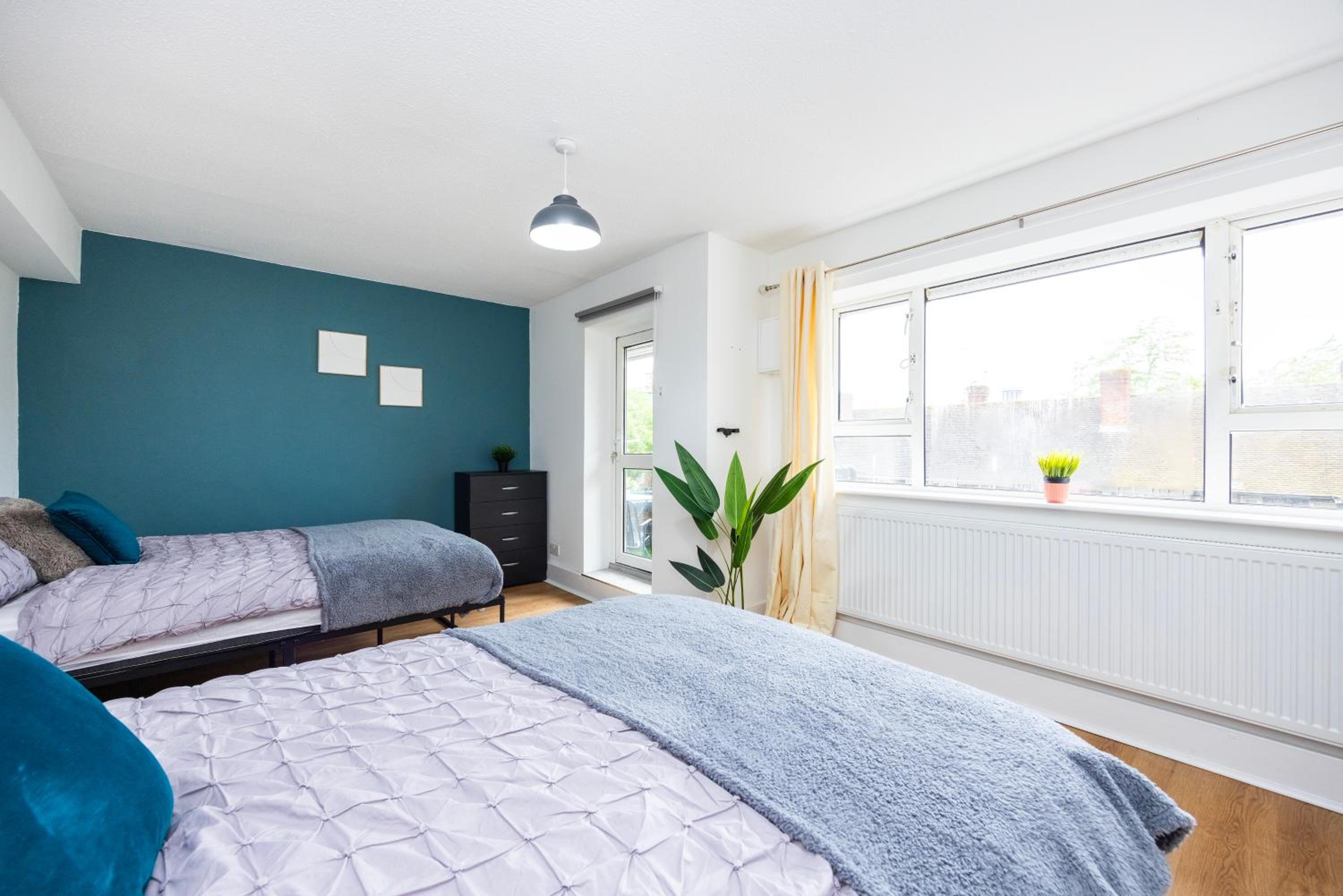 Three-Bedroom Apartment photo 1