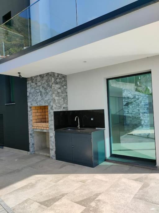 Villa photo 2
