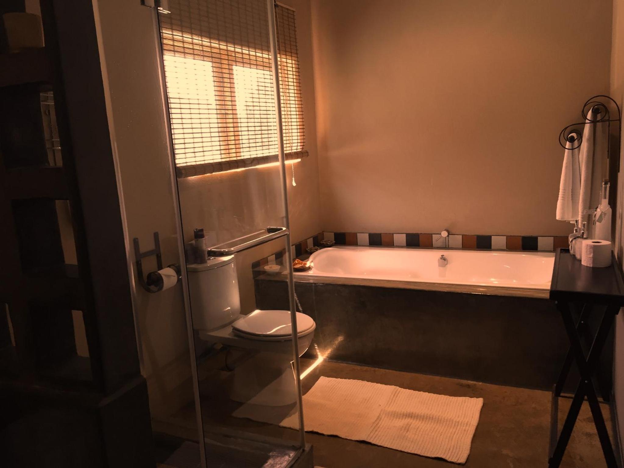 Deluxe King or Twin Suite - 3 - Photo 3