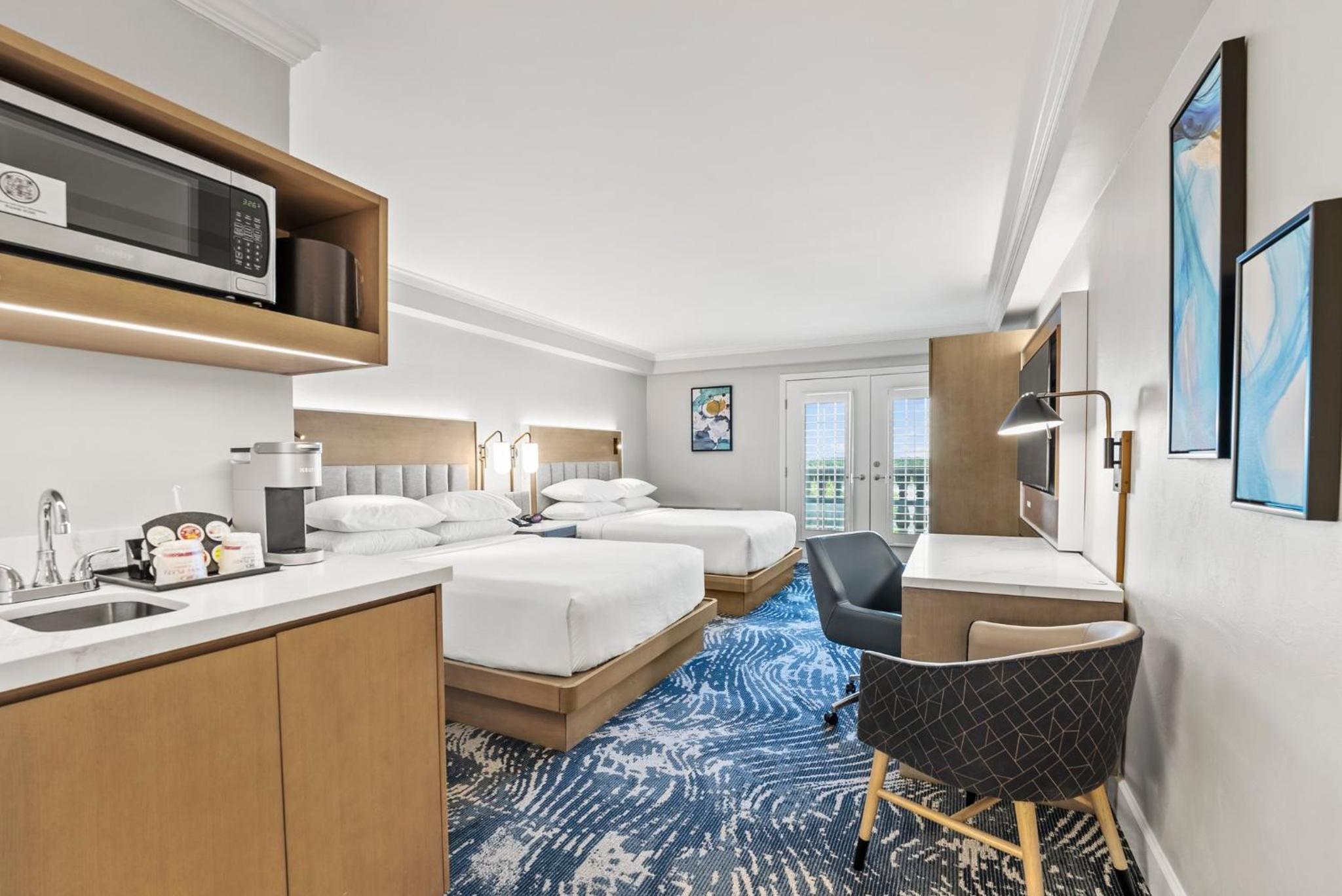 Standard Queen Room with Two Queen Beds and Mobility Accessible Tub
