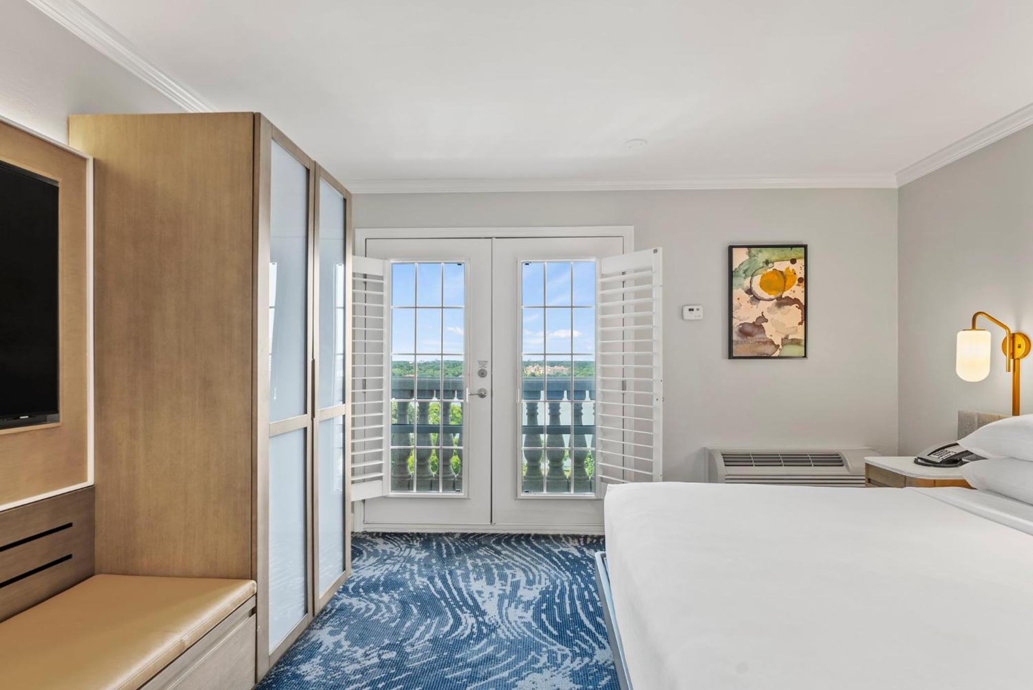 Standard King Room