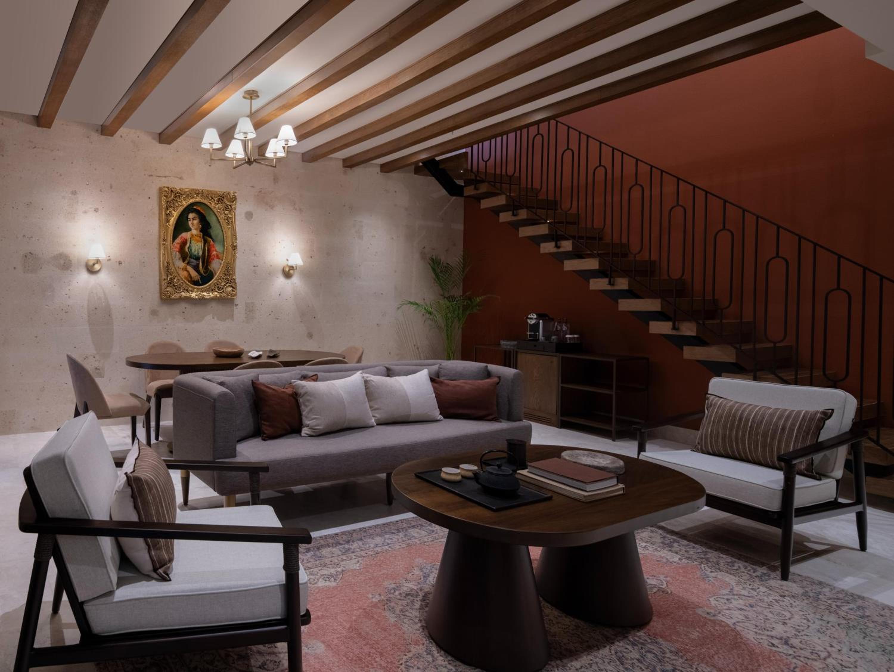 Premium Suite - Photo 5