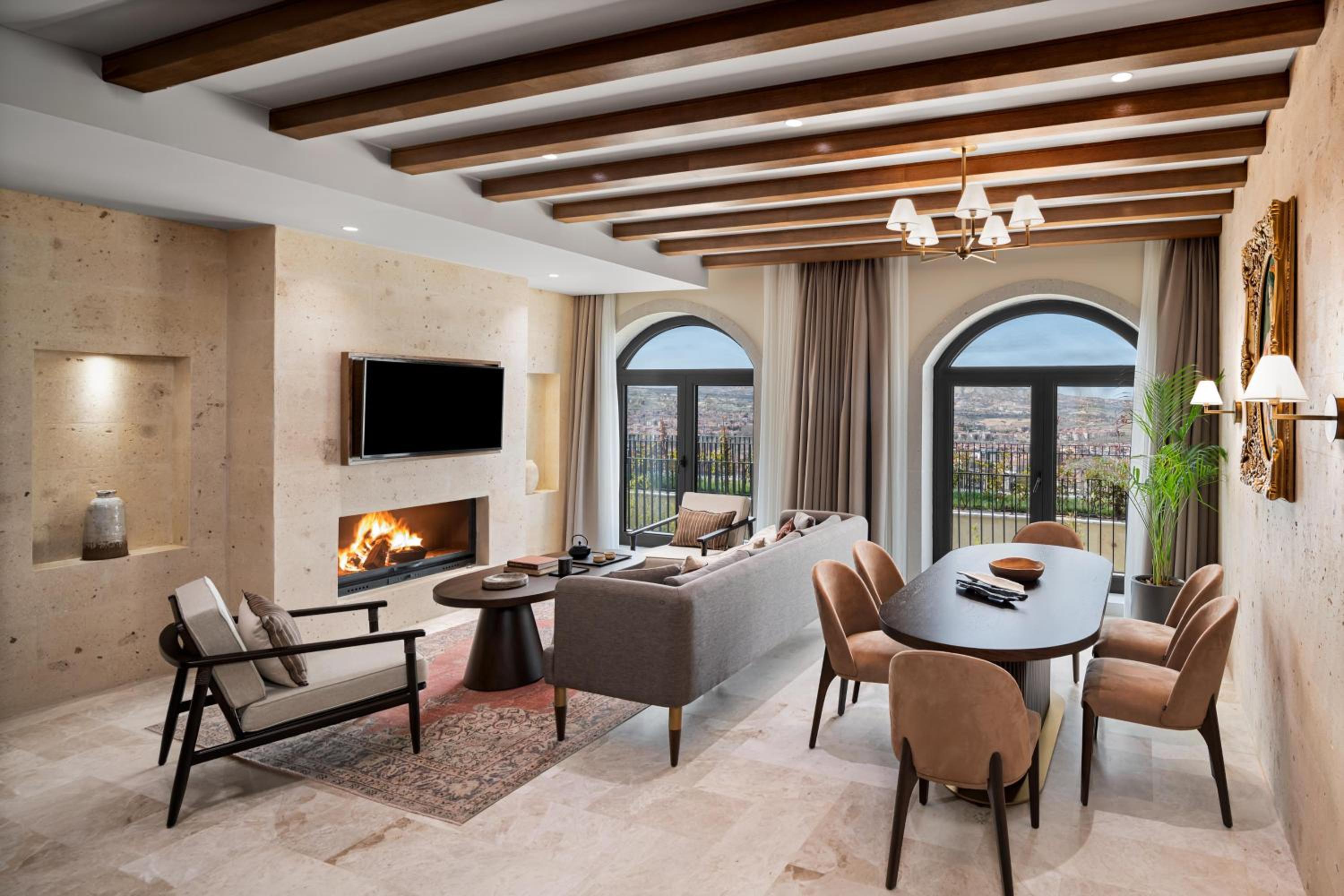Premium Suite - Photo 4