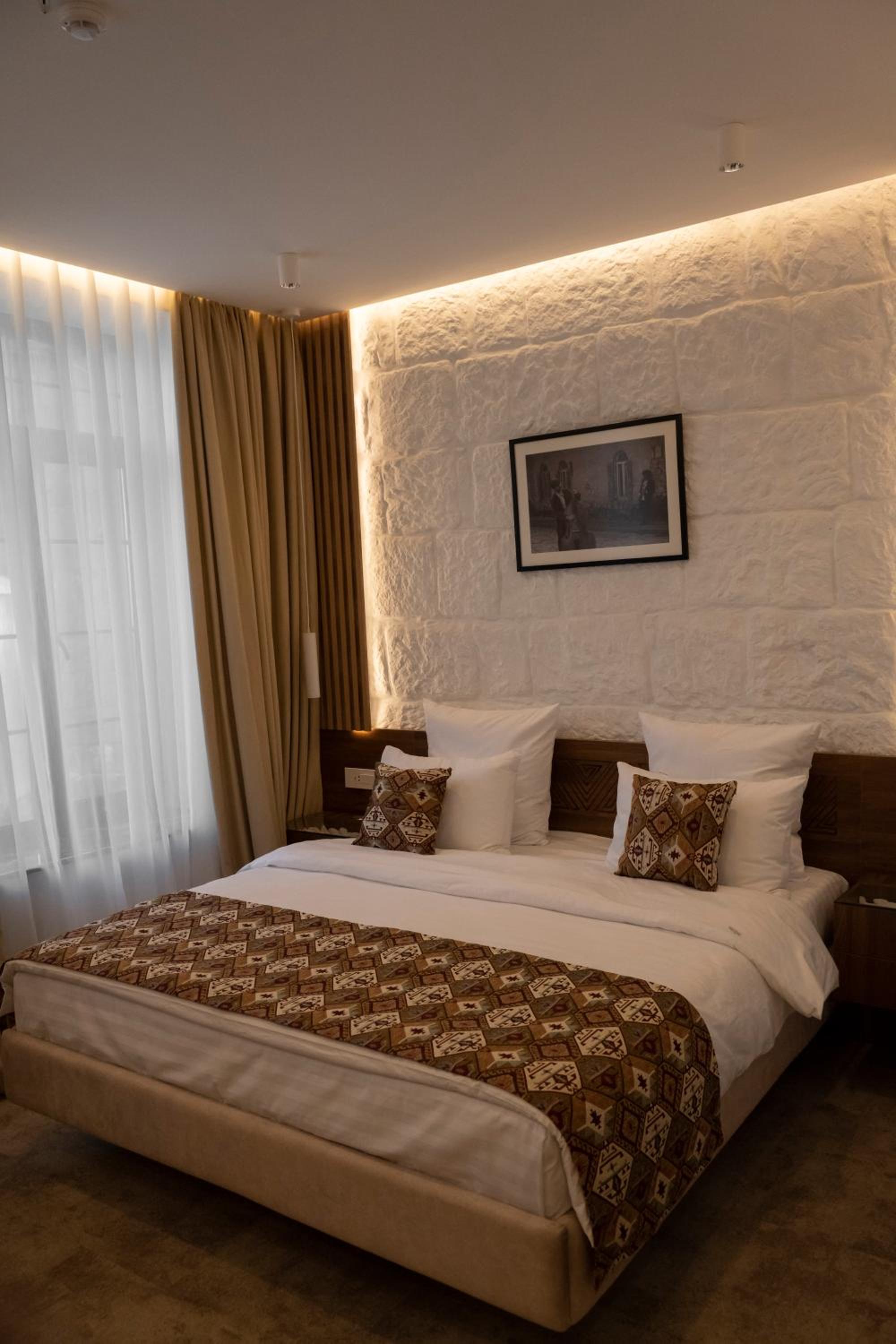 Deluxe Double Room photo 3