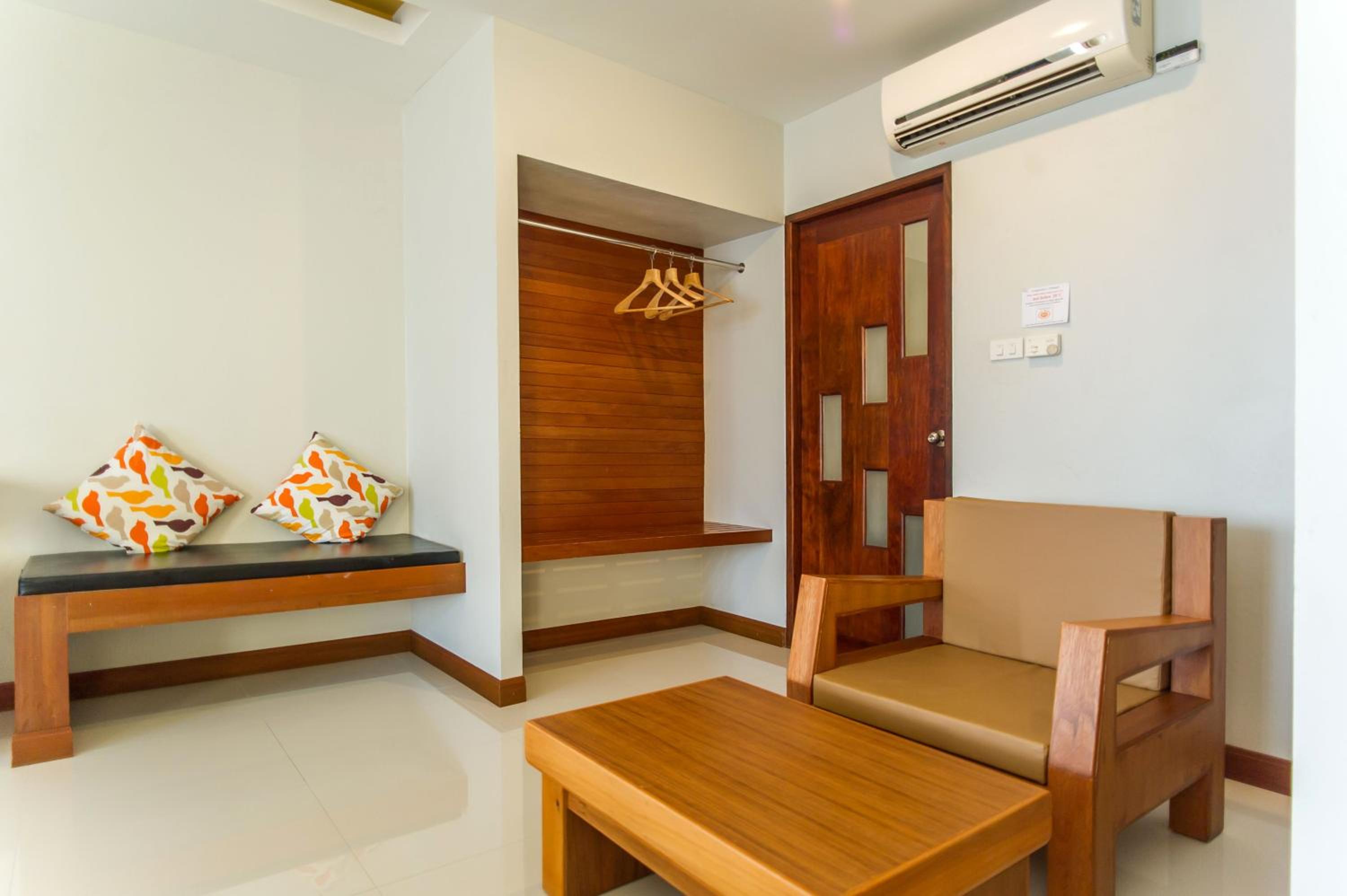 Deluxe Room with Sea View photo 2