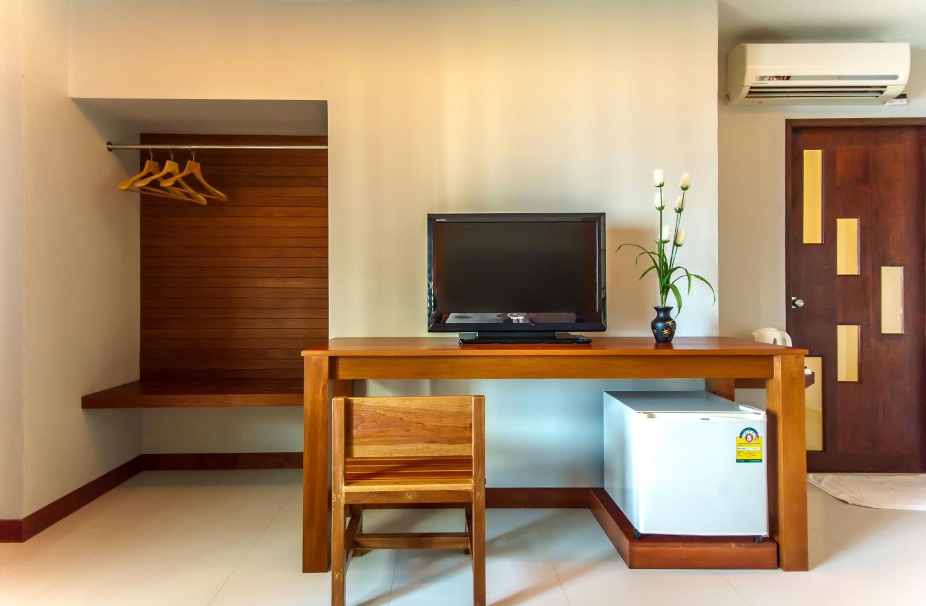 Deluxe Room with Sea View photo 3
