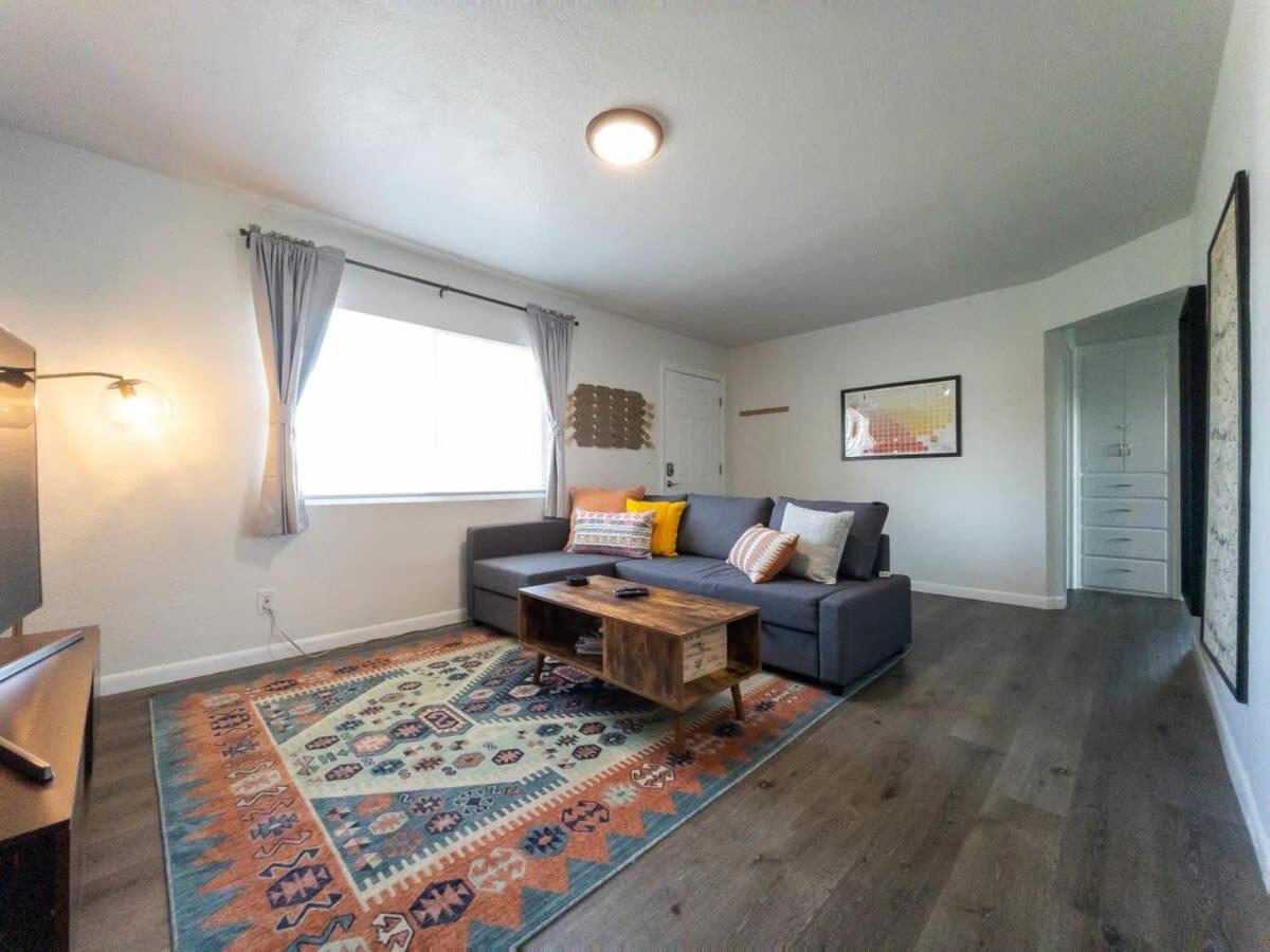 Apartment photo 1