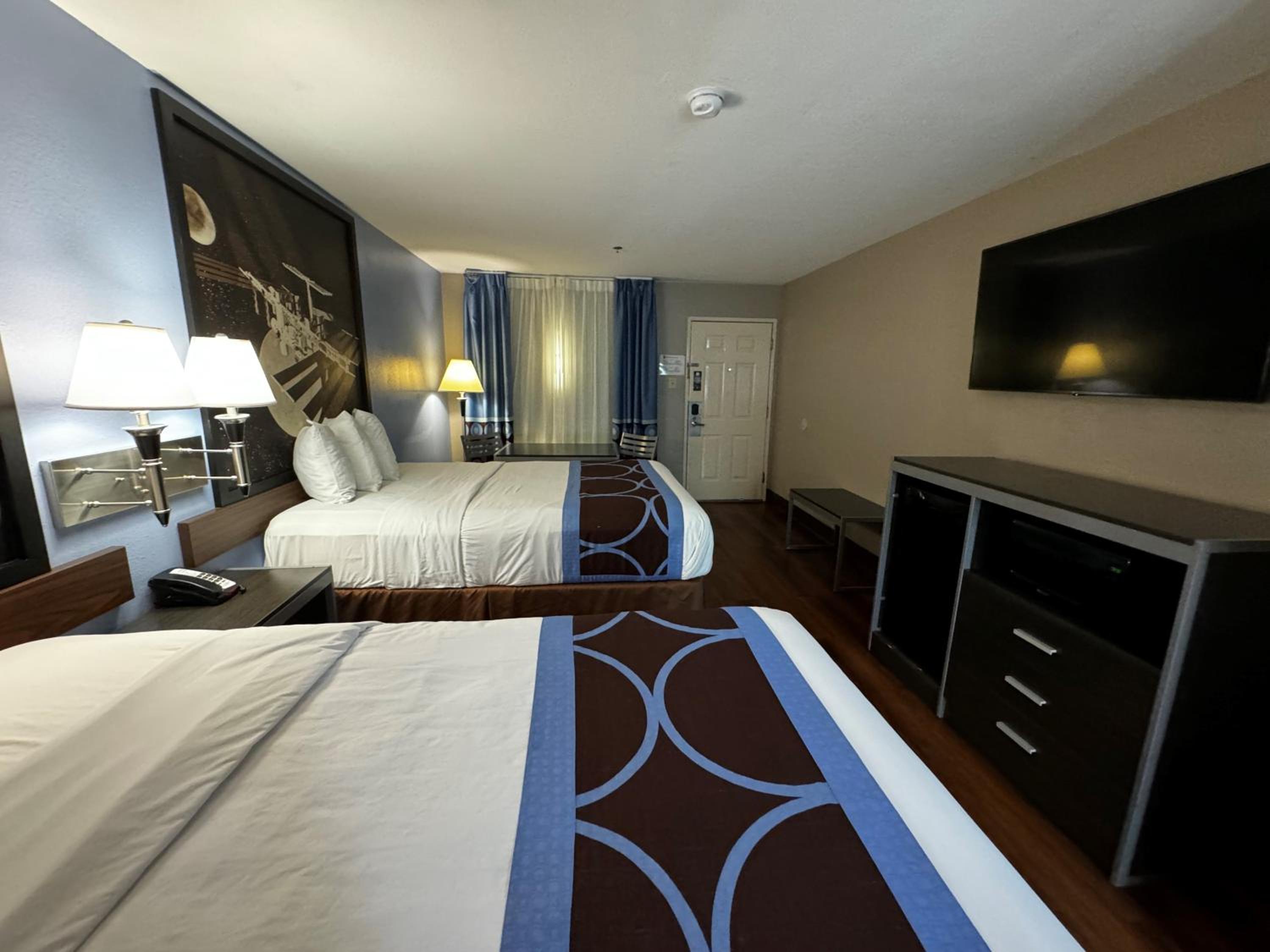 Queen Room with Two Queen Beds - First Floor/Pet Friendly - Non-Smoking