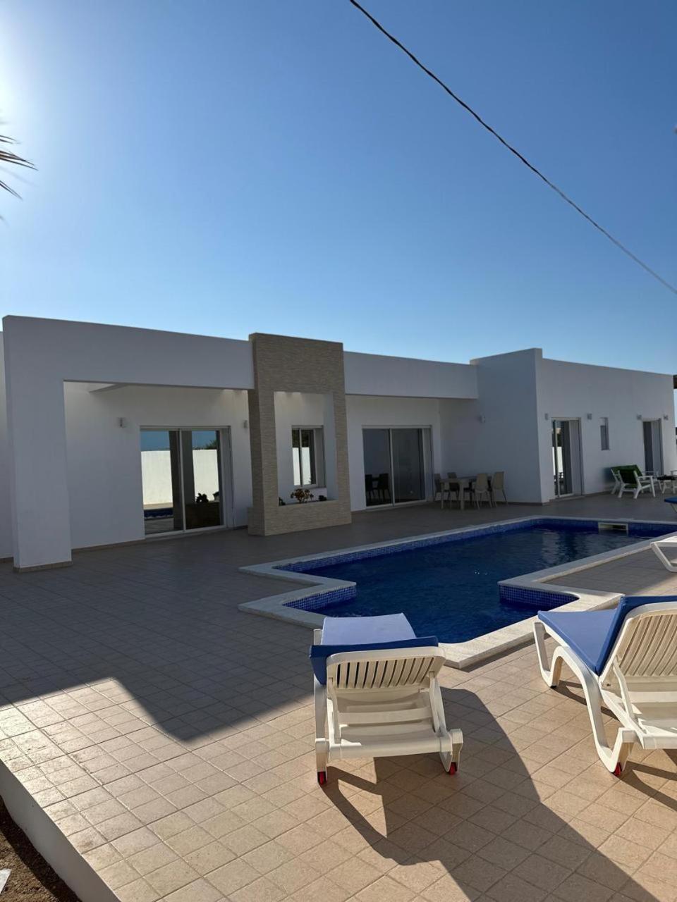 Three-Bedroom Villa photo 3