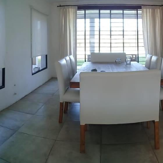 Four-Bedroom House photo 3