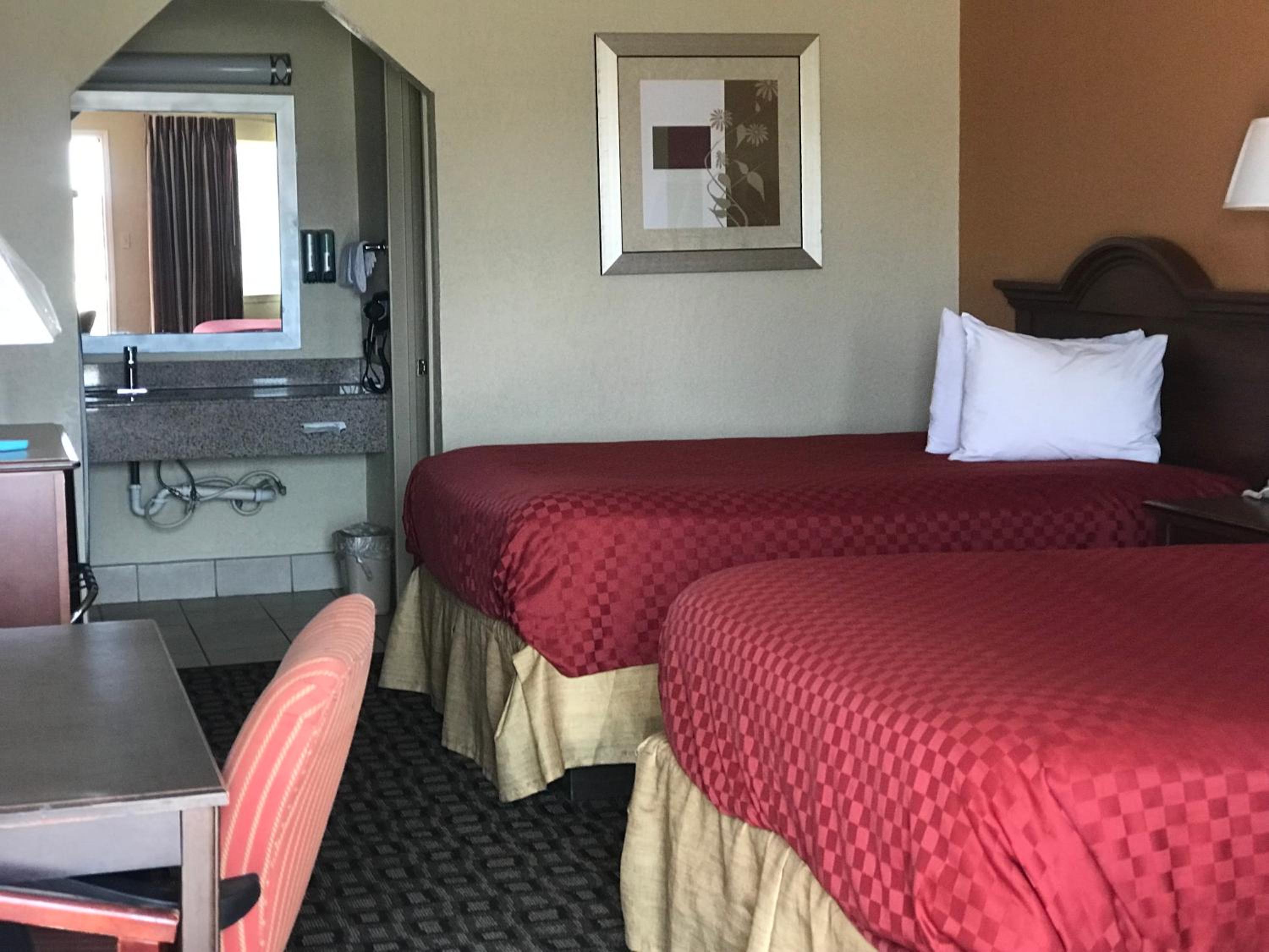Deluxe Double Room (1 adult + 2 children) photo 3