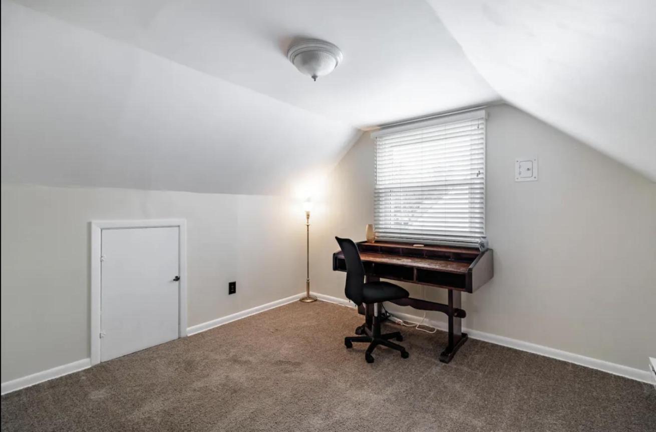 Apartment photo 2