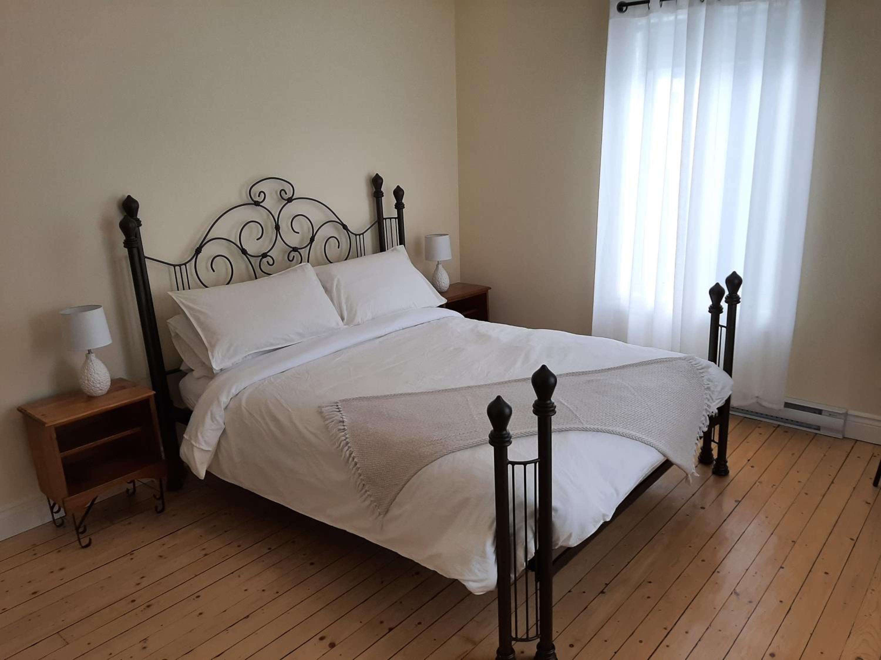 Double Room With Private Bathroom