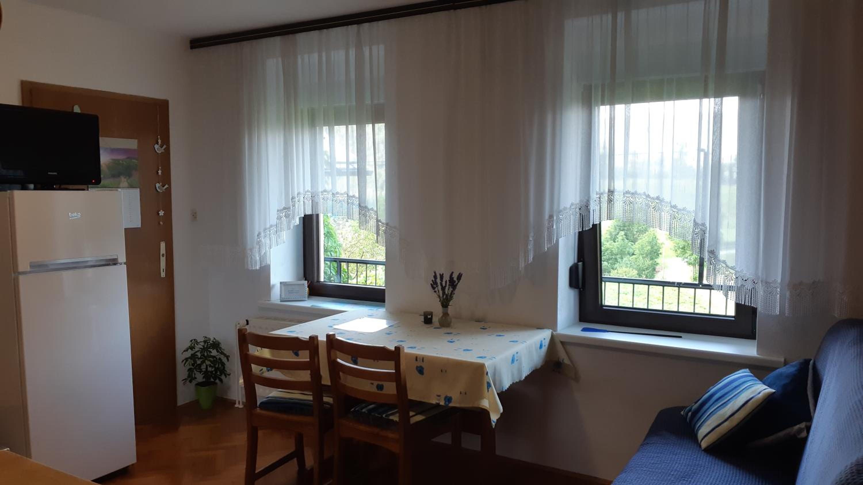 Apartment with Mountain View photo 2