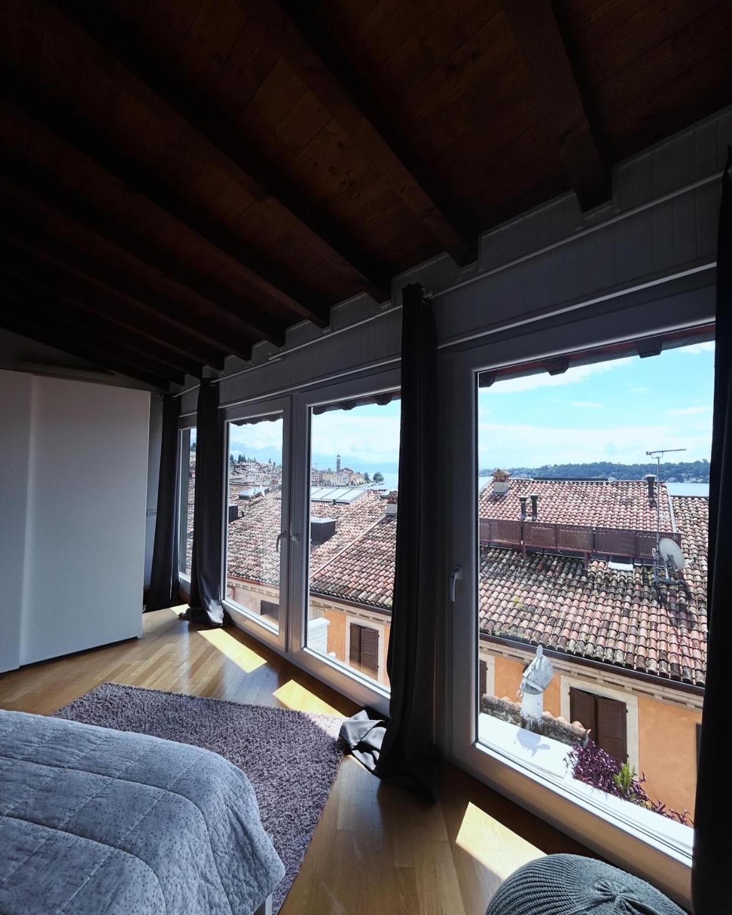 Two-Bedroom Penthouse Apartment with Terrace - Photo 15