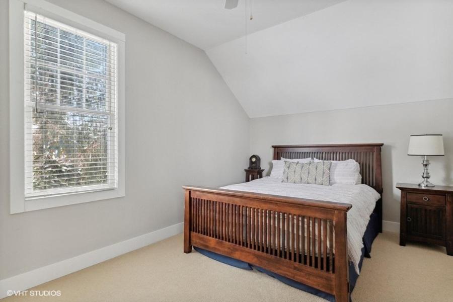Four-Bedroom Vacation Home photo 3