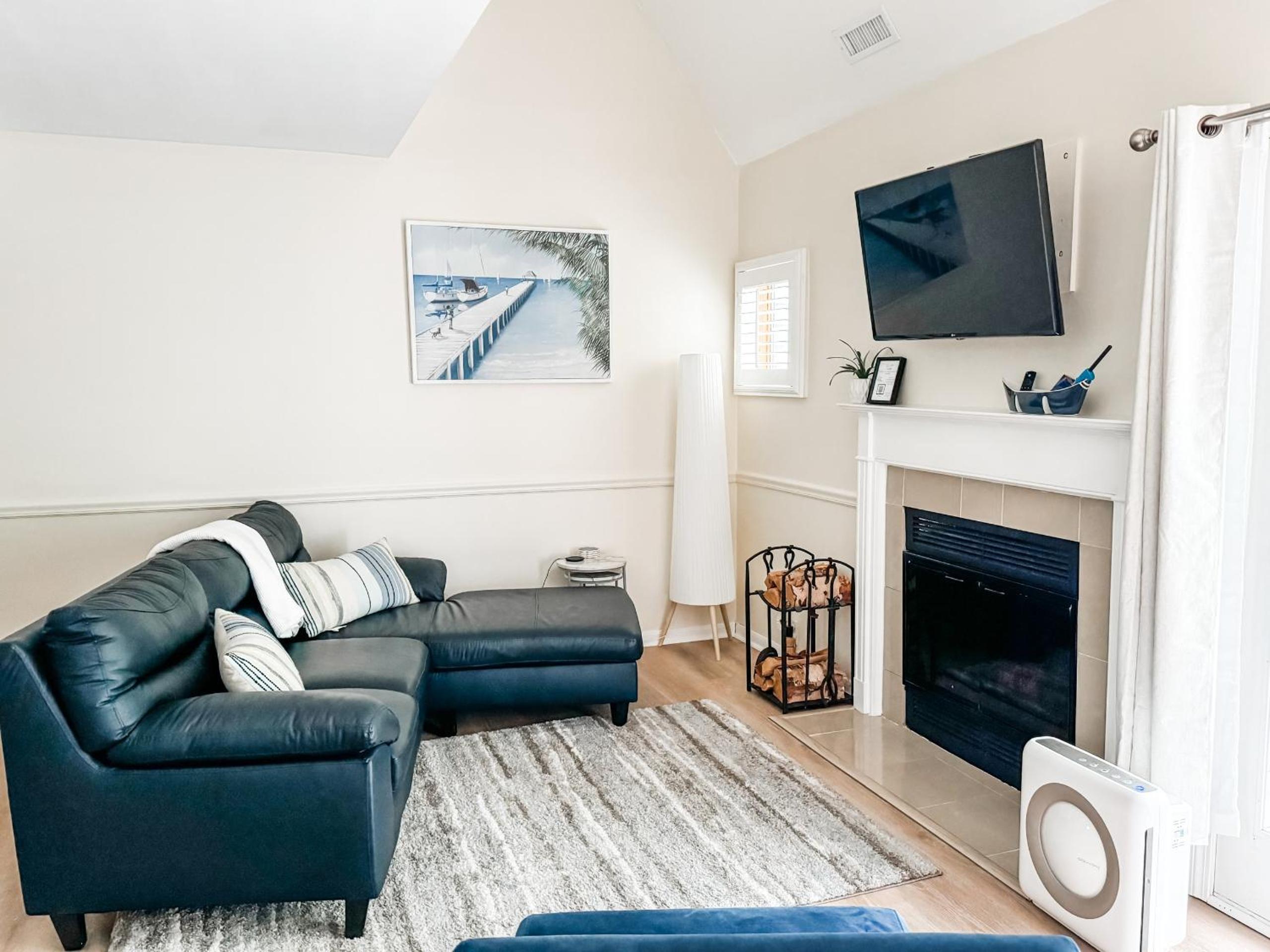 Loft - Photo 1