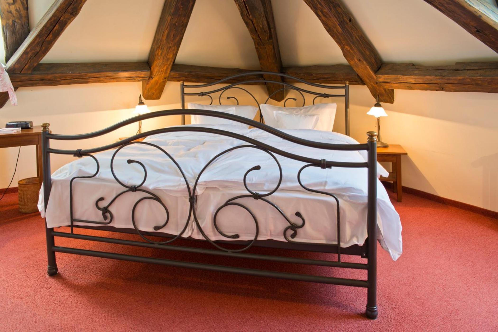 Double Room - Attic - Photo 7