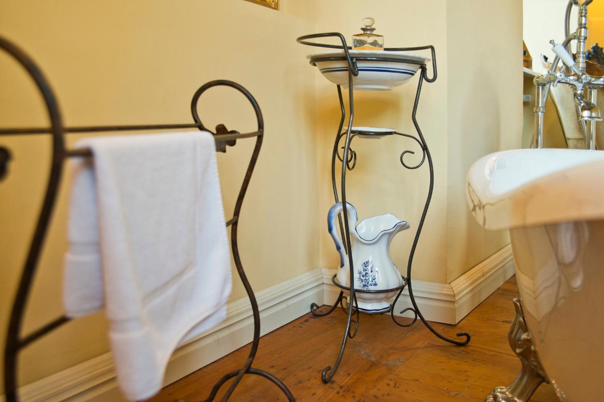 Suite - Photo 2