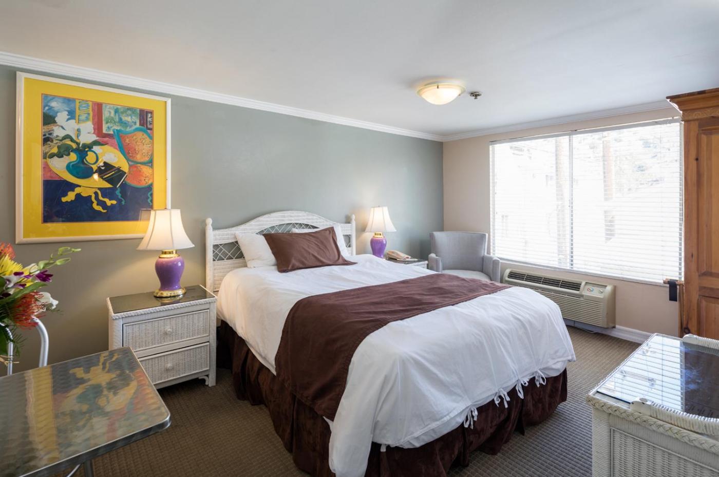 Standard Queen Room - Photo 1