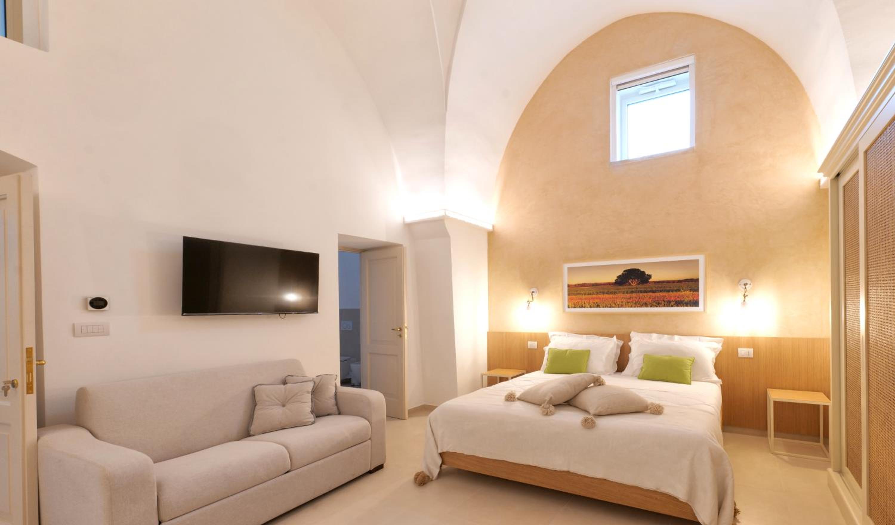 Two-Bedroom House photo 1