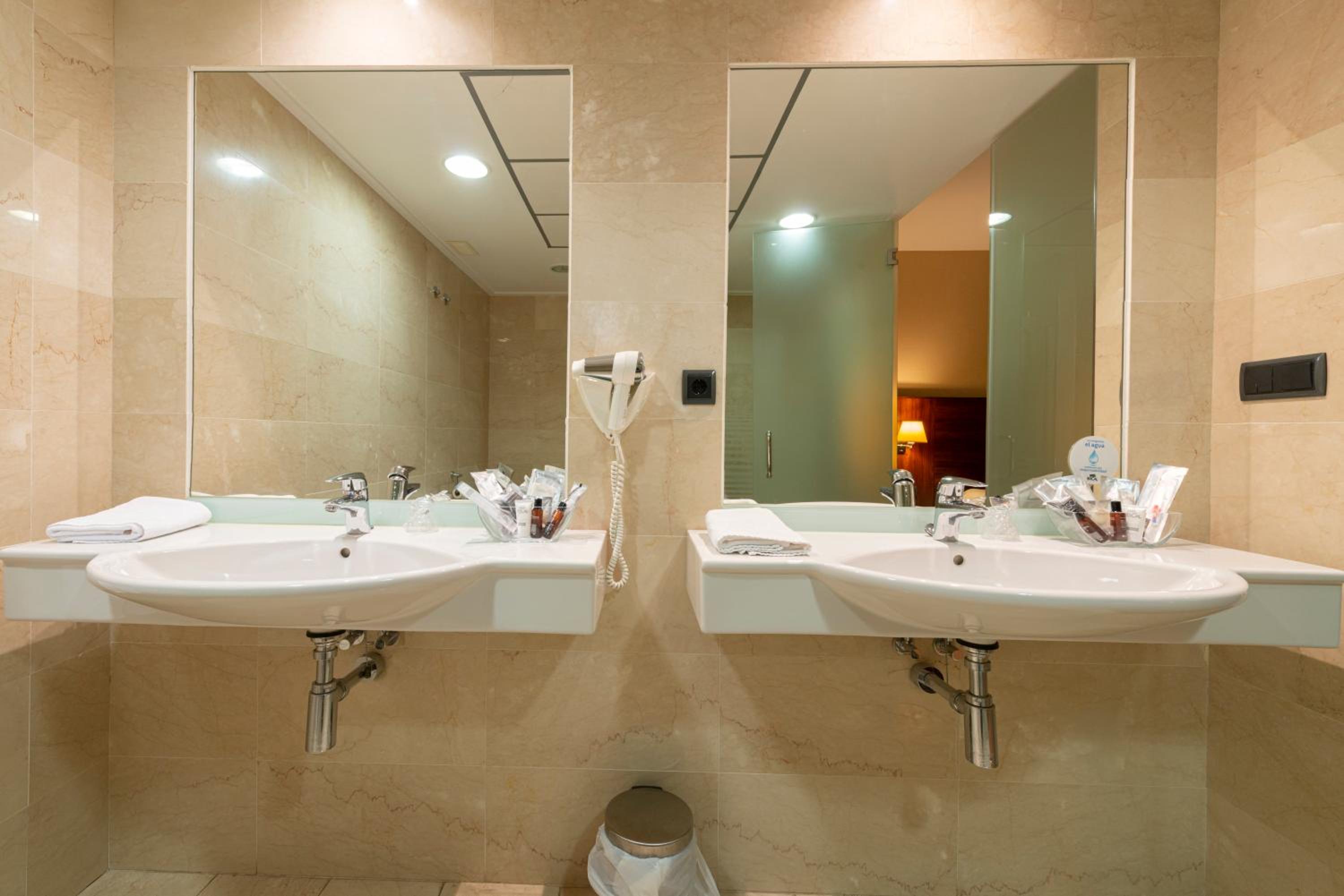 Junior Suite - Photo 3