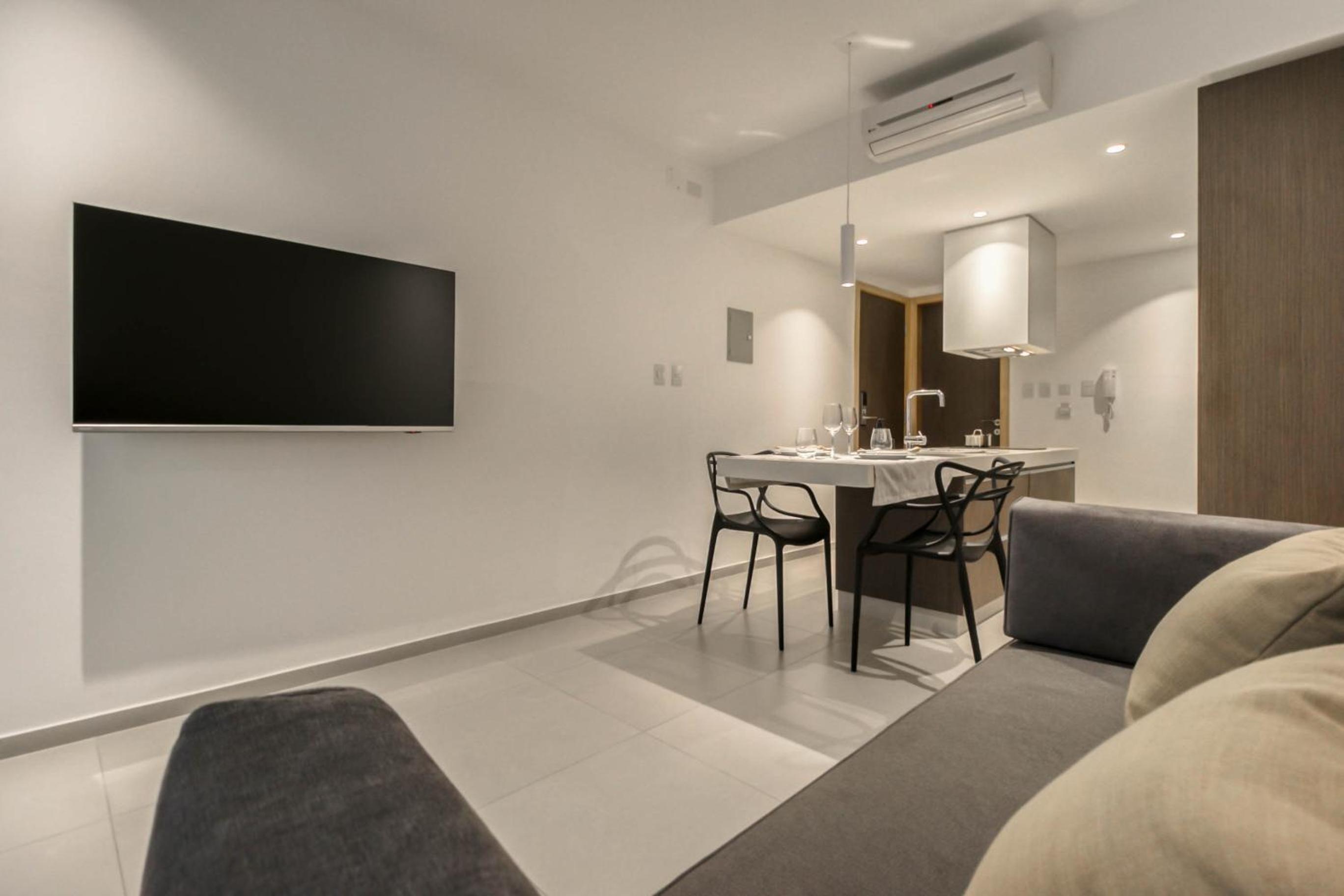 Apartment photo 1