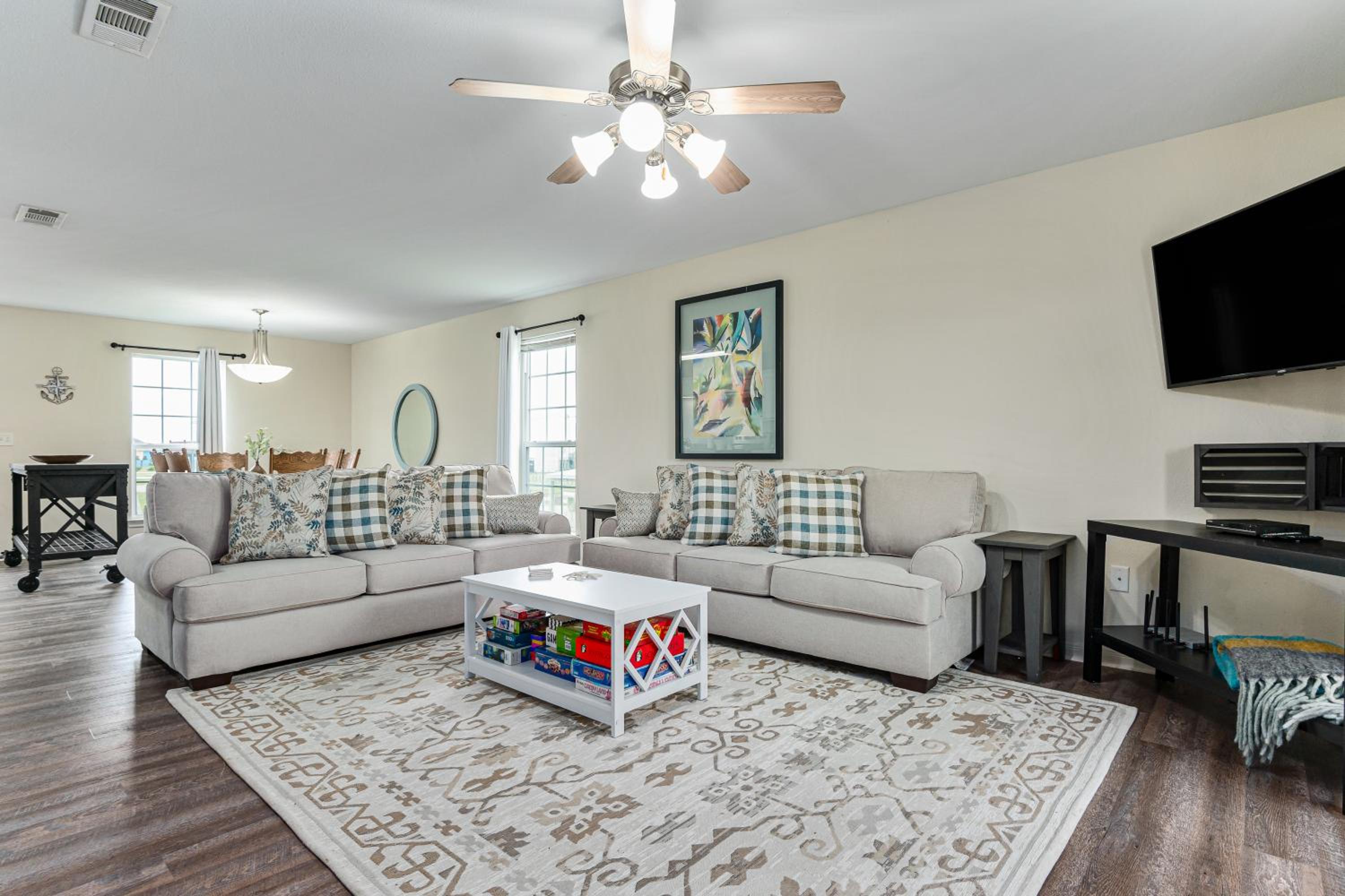 Three-Bedroom House photo 1
