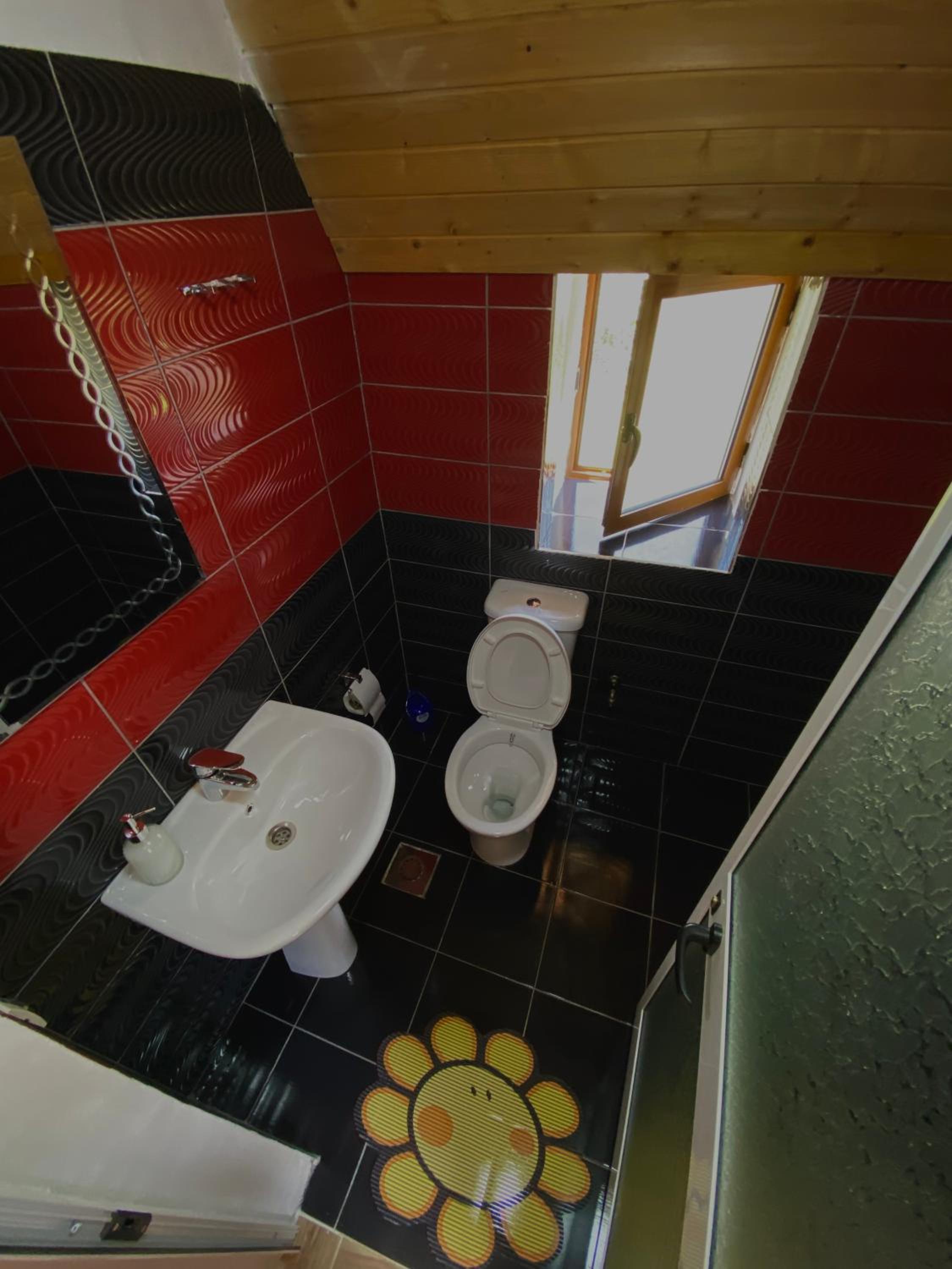 Triple Room with Private Bathroom photo 2