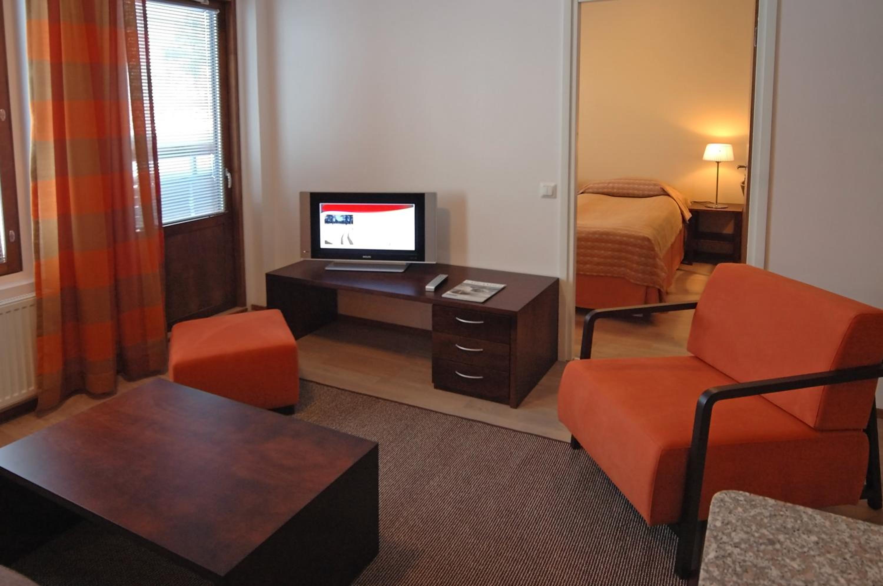 One-Bedroom Apartment with Sauna - Photo 3
