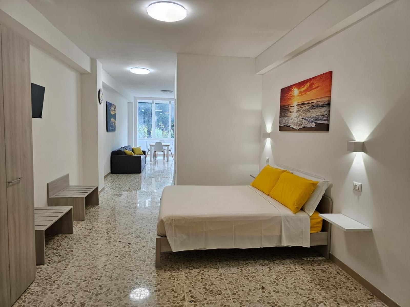 One-Bedroom Apartment