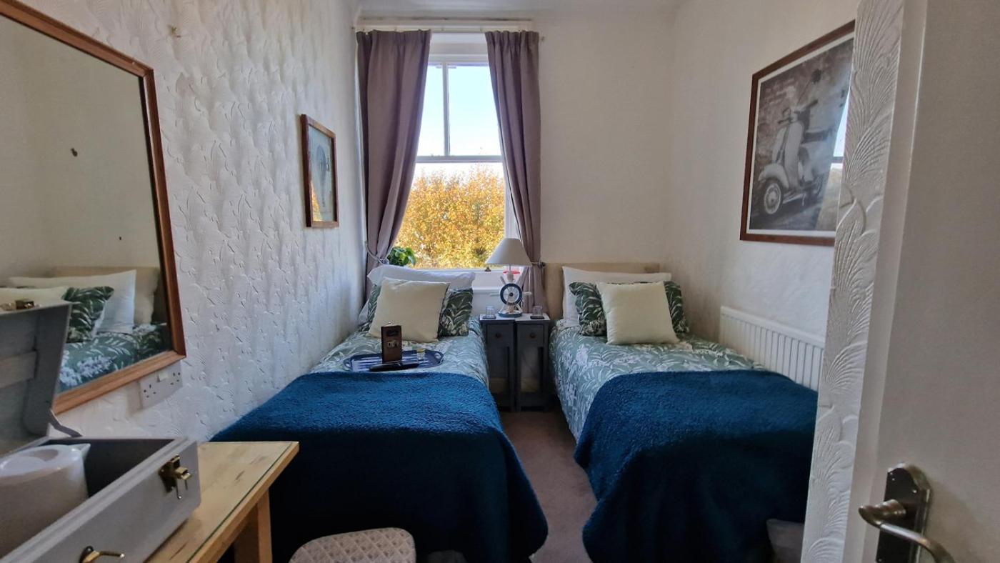 Standard Twin Room photo 1