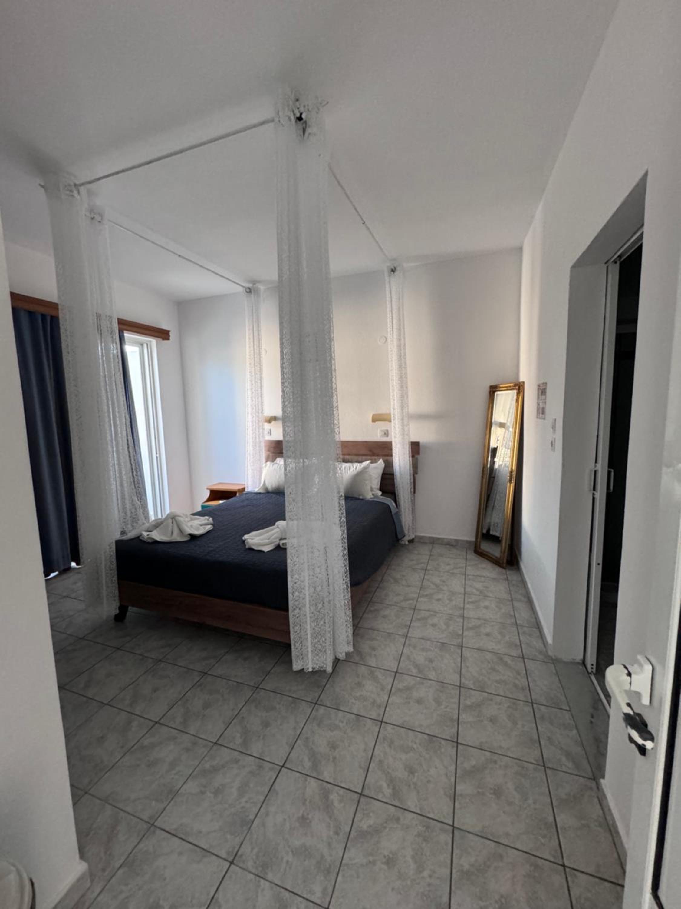 Economy Studio (2 Adults)