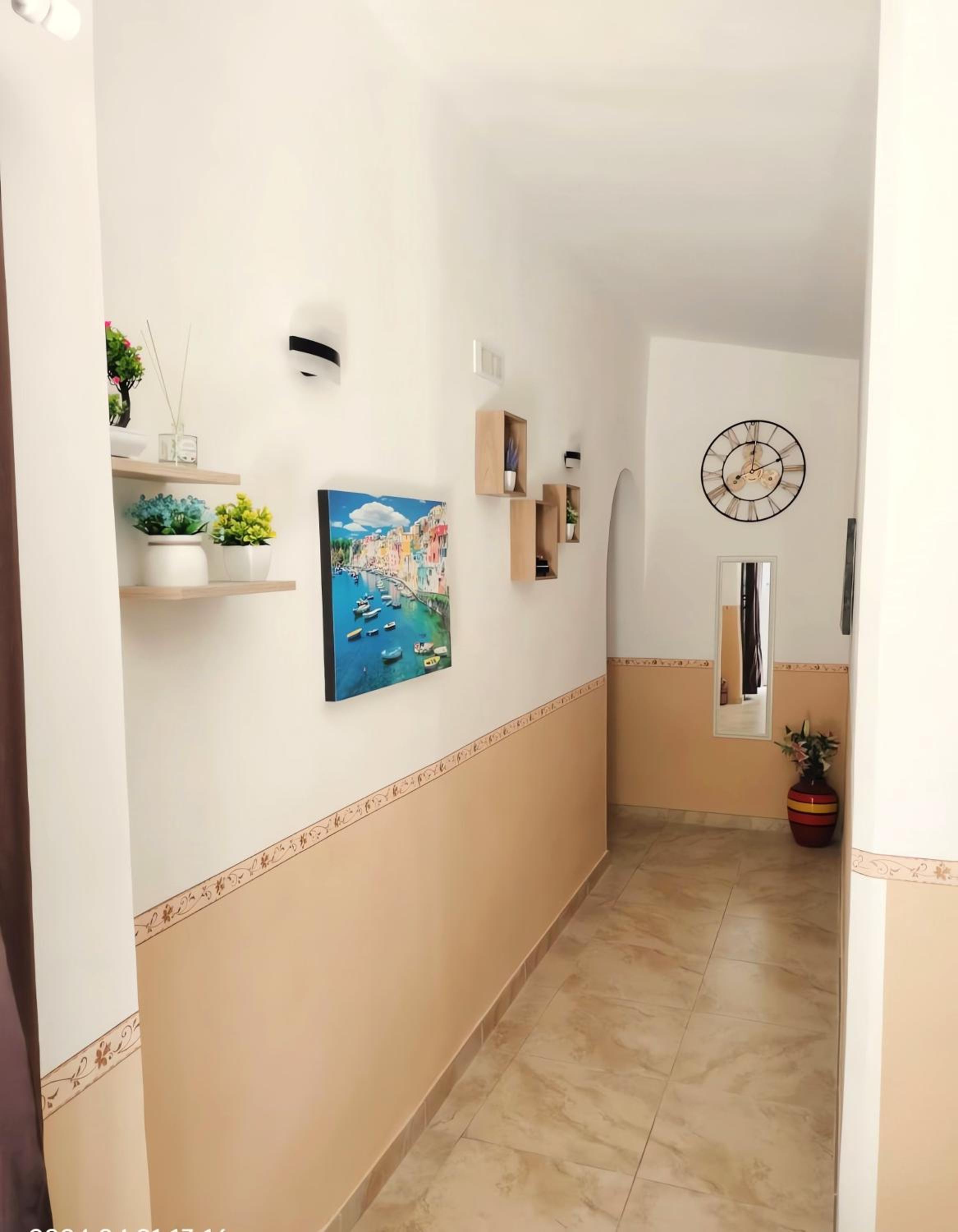 Triple Room with City View - Photo 11
