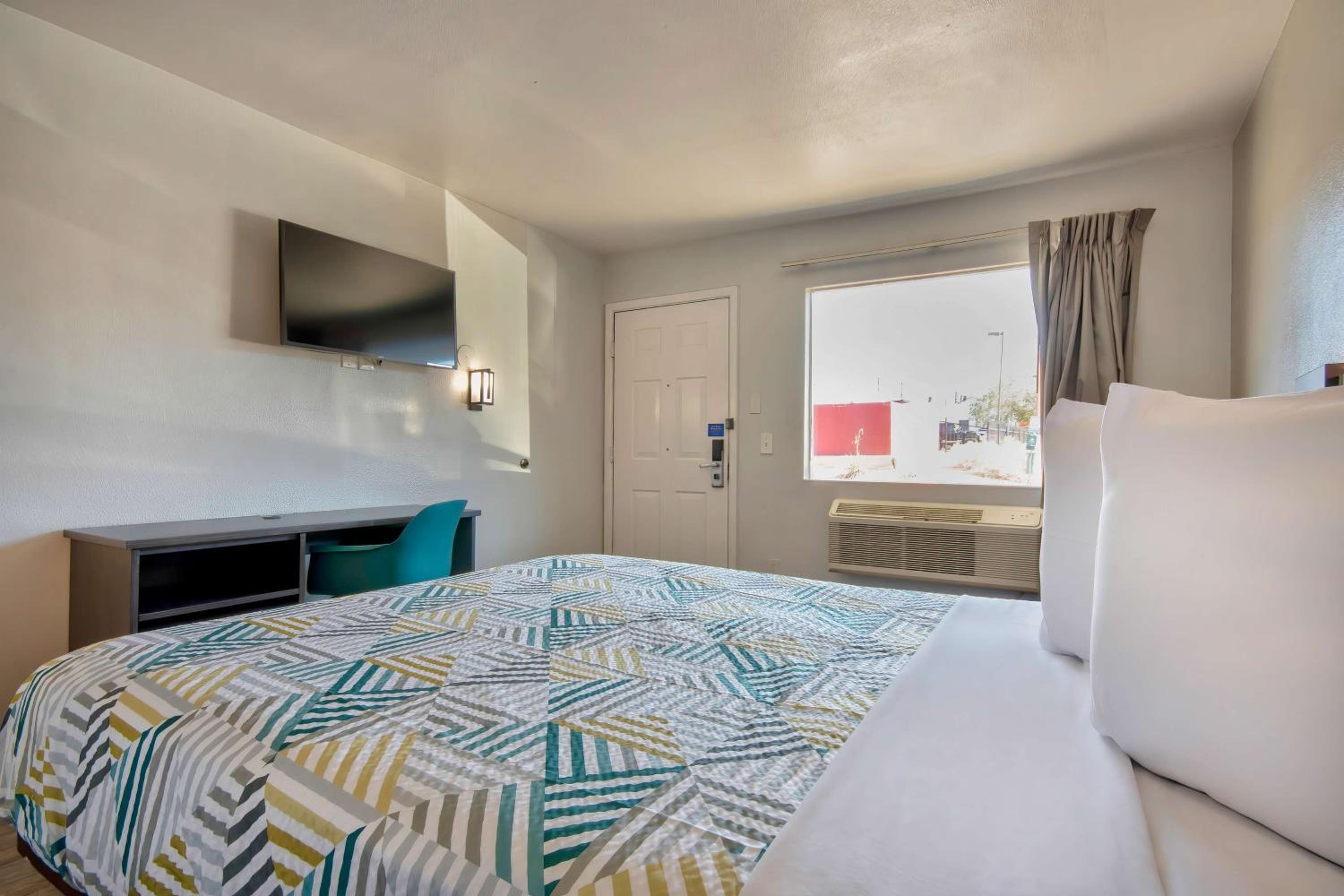 Double Room - Disability Access photo 1