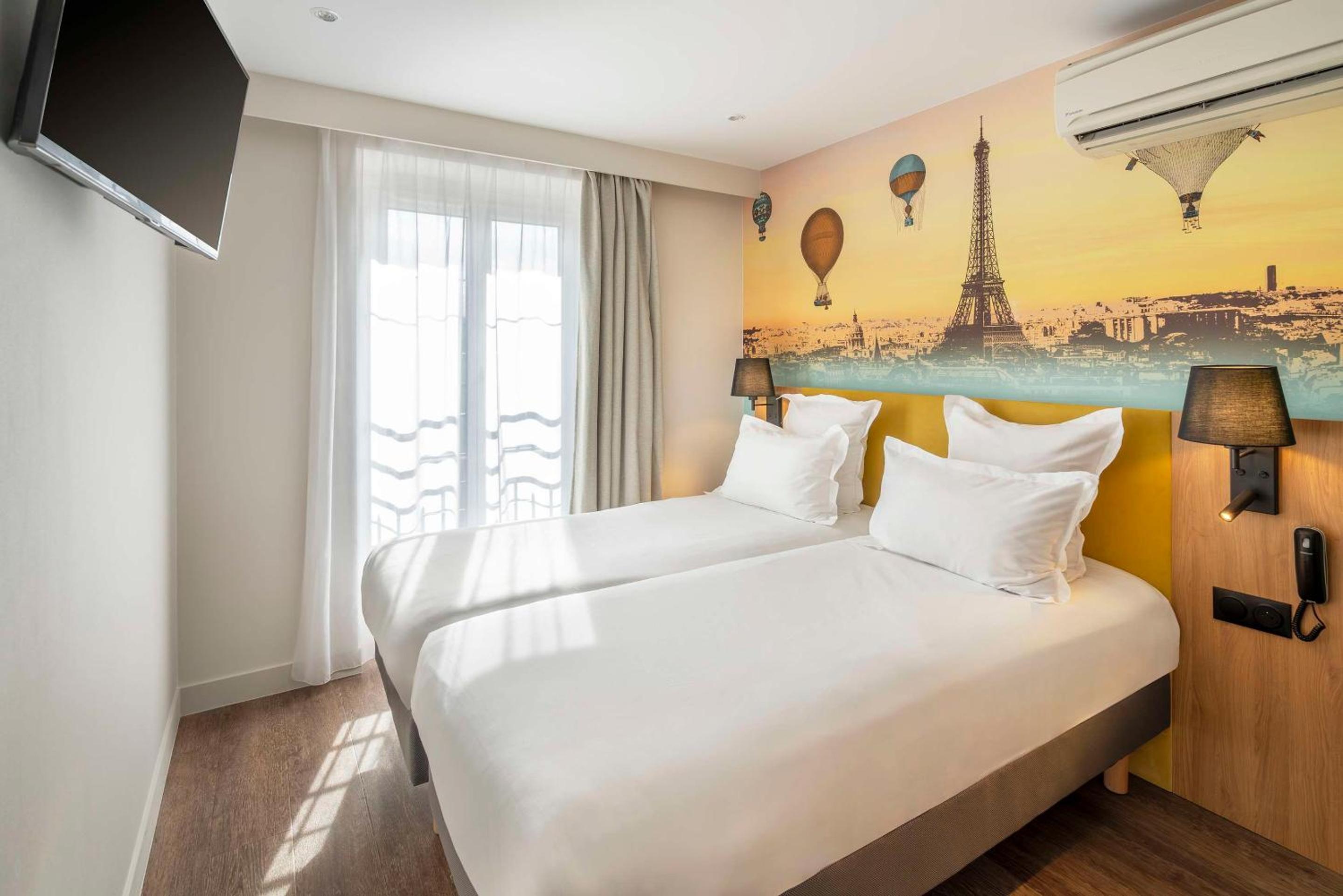 Standard Twin Room