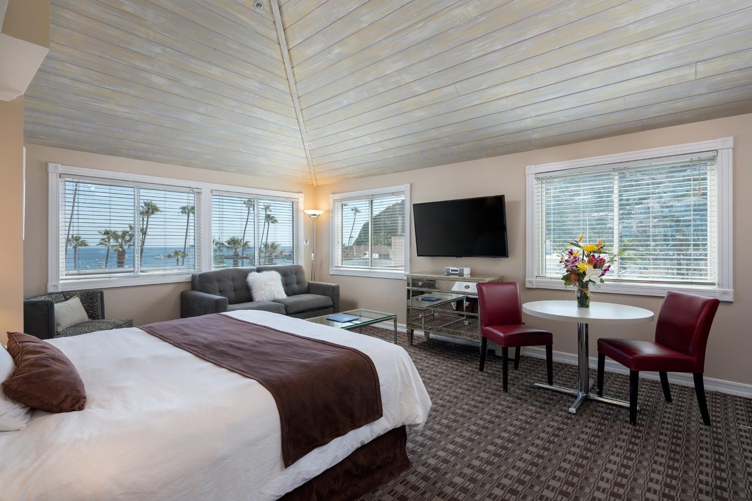 King Suite with Ocean View - Photo 2