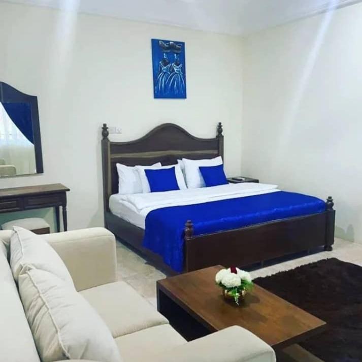 Deluxe Double Room (1 Adult + 2 Children) photo 1