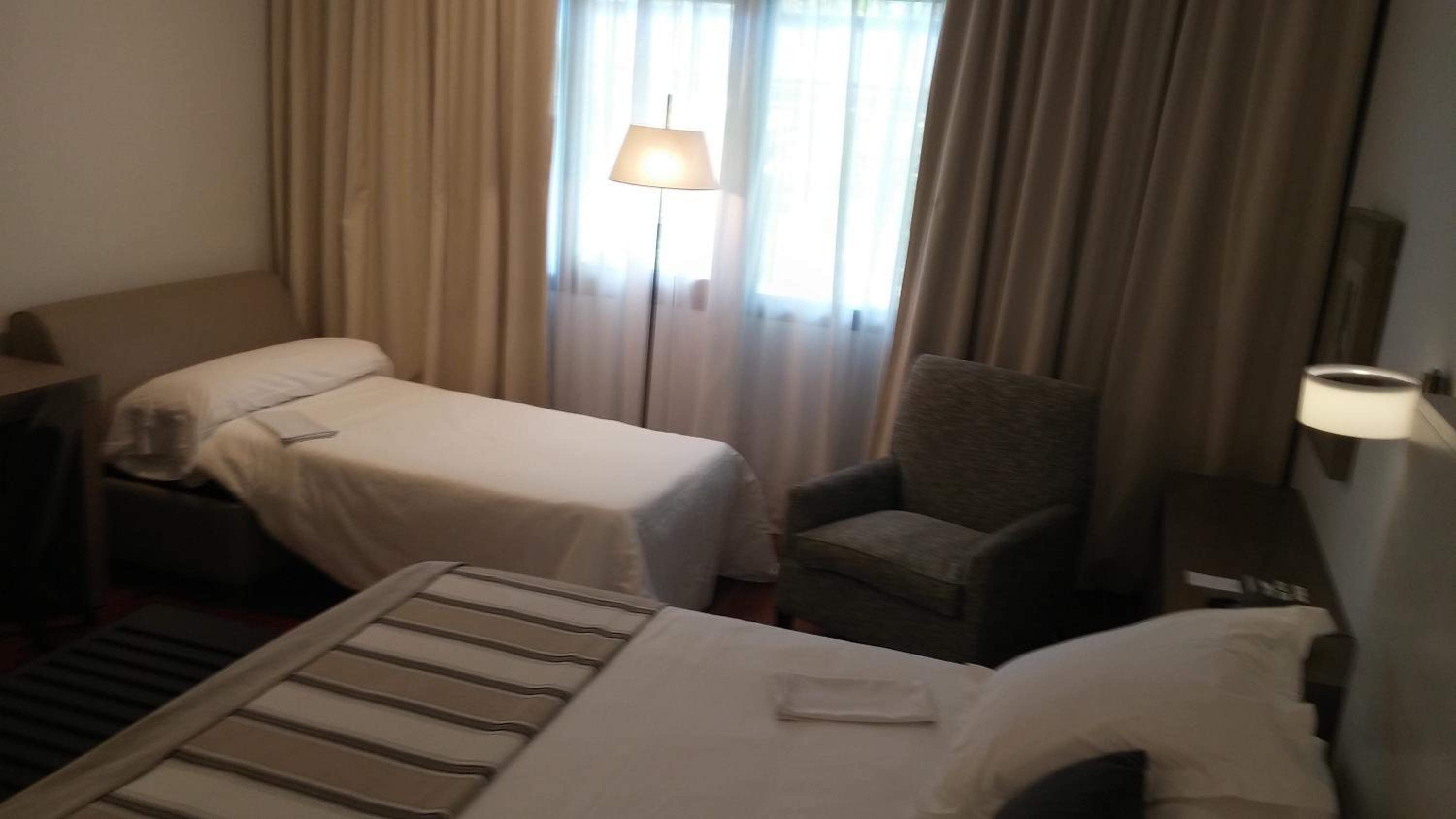Standar Double Room (2 Adutls+1 Child) - Photo 5