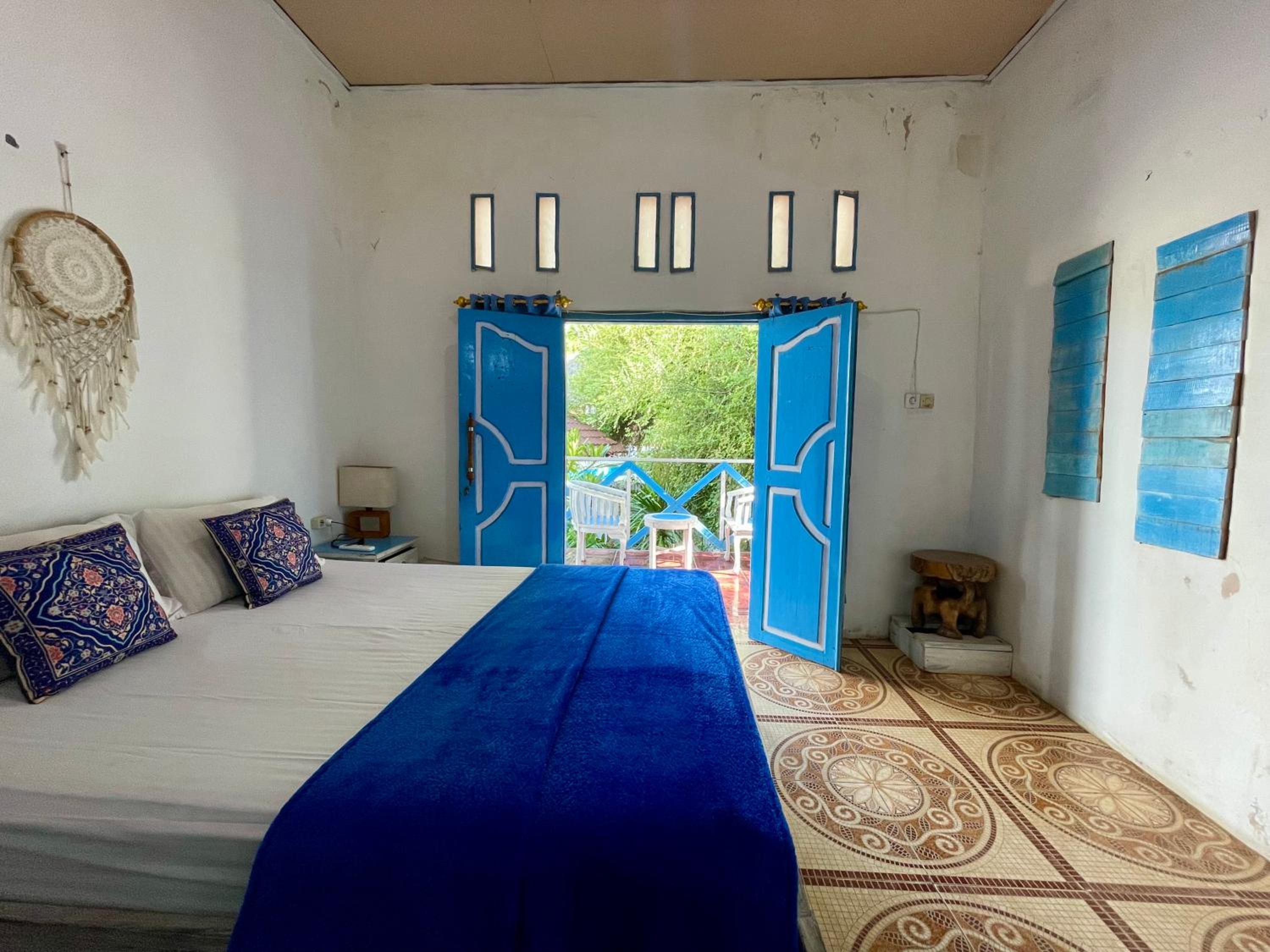 Double Room with Private Bathroom - Photo 6