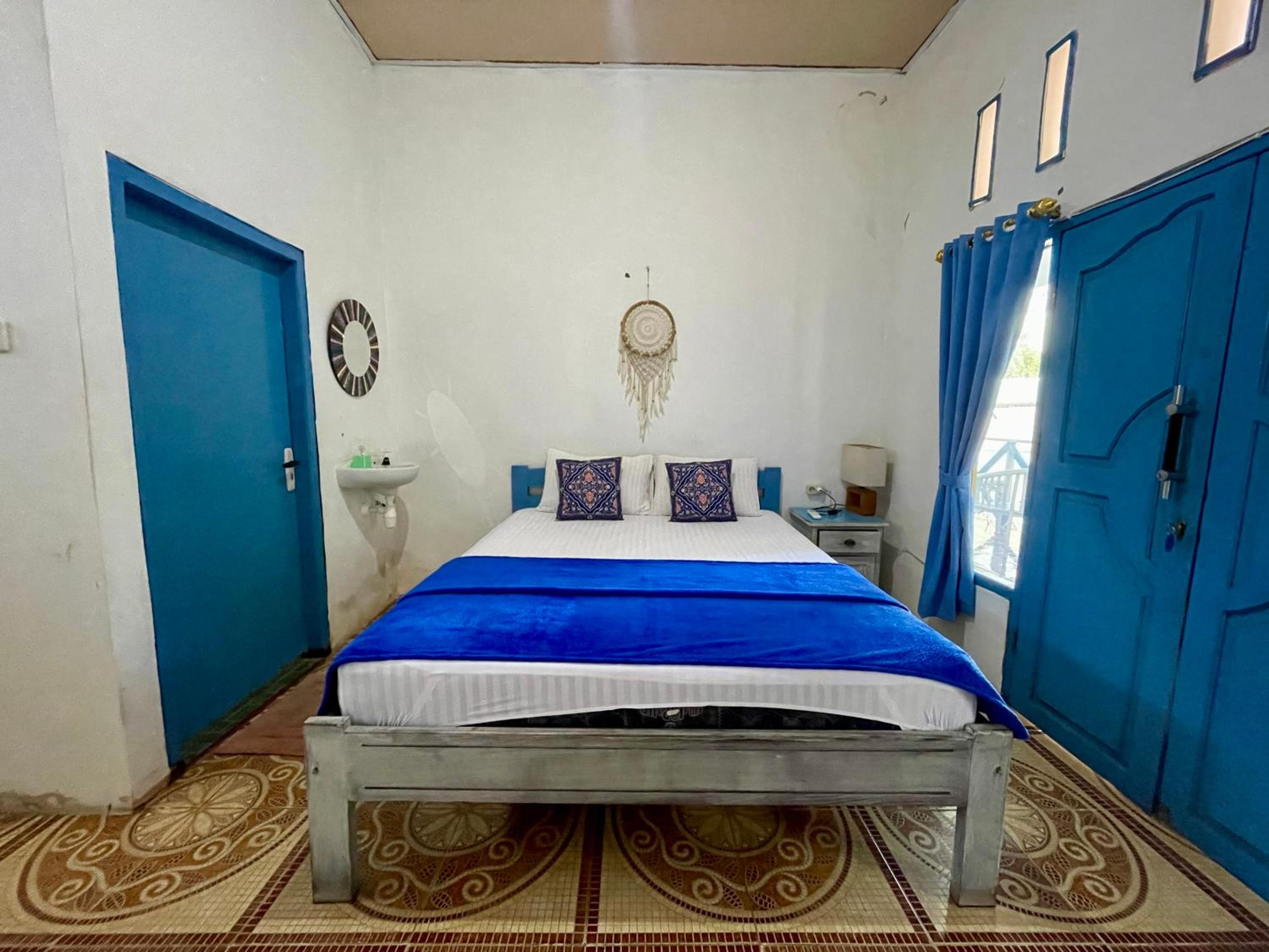 Double Room with Private Bathroom - Photo 5