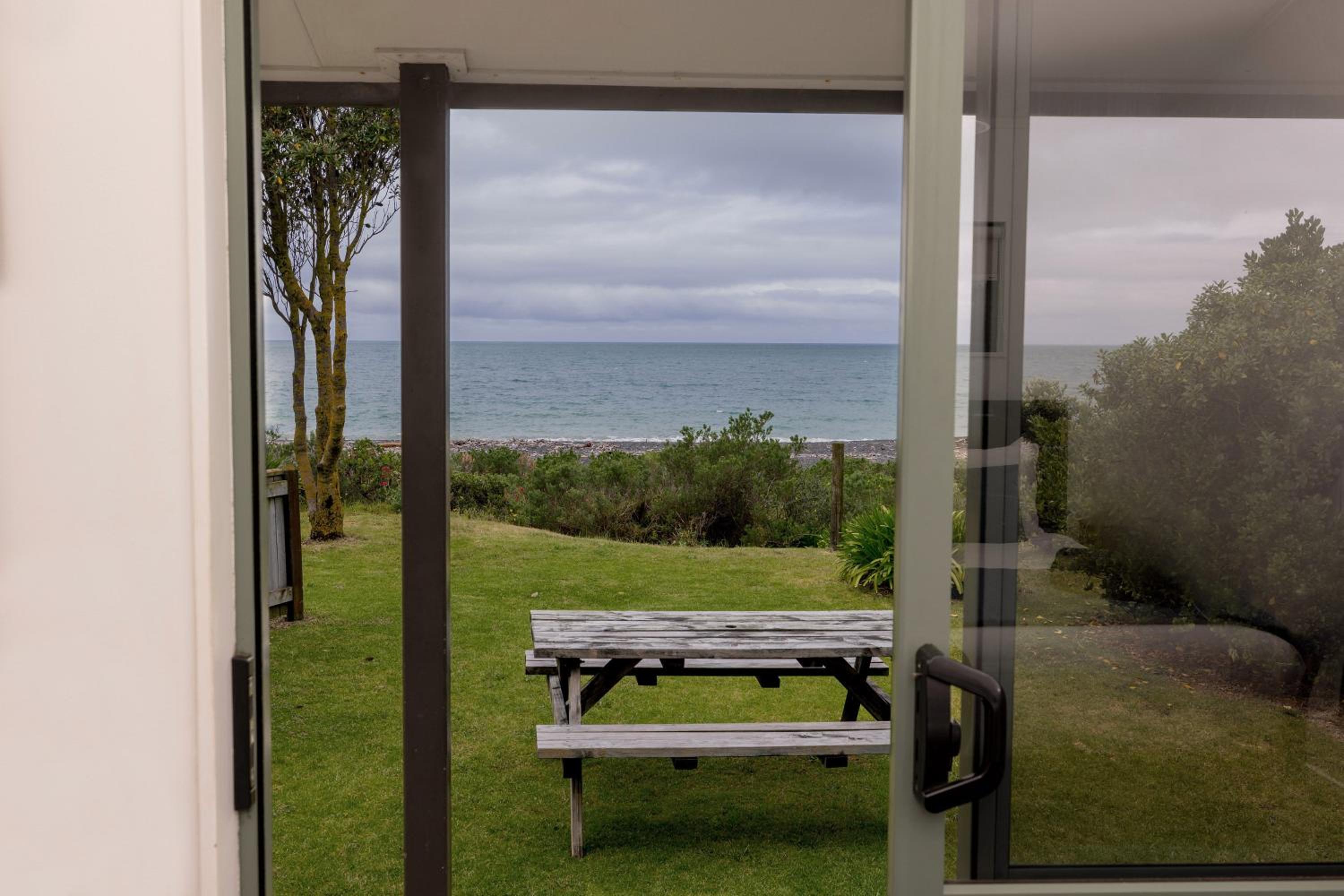 Family Room with Sea View - Photo 4