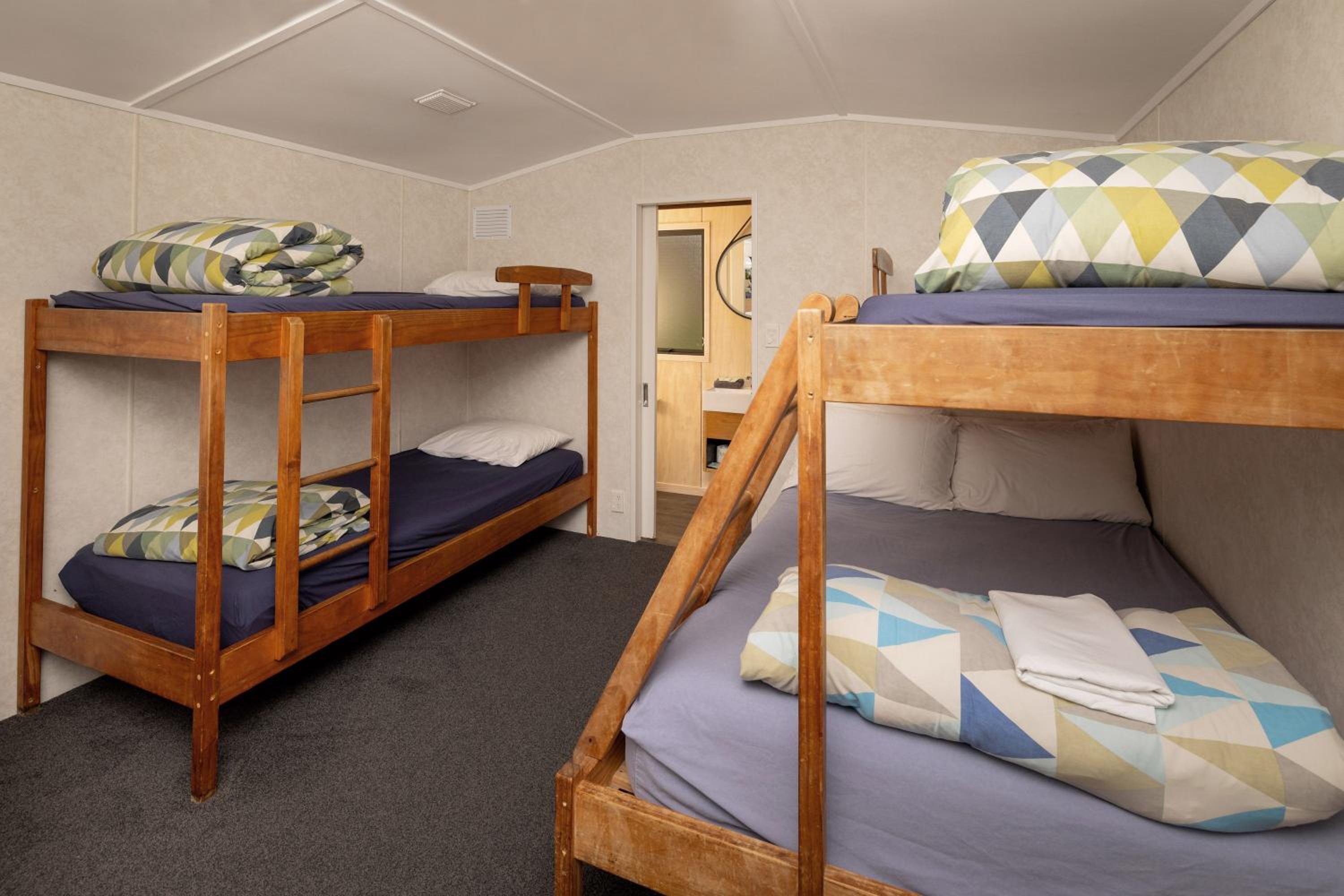 Standard Cabin - Photo 6