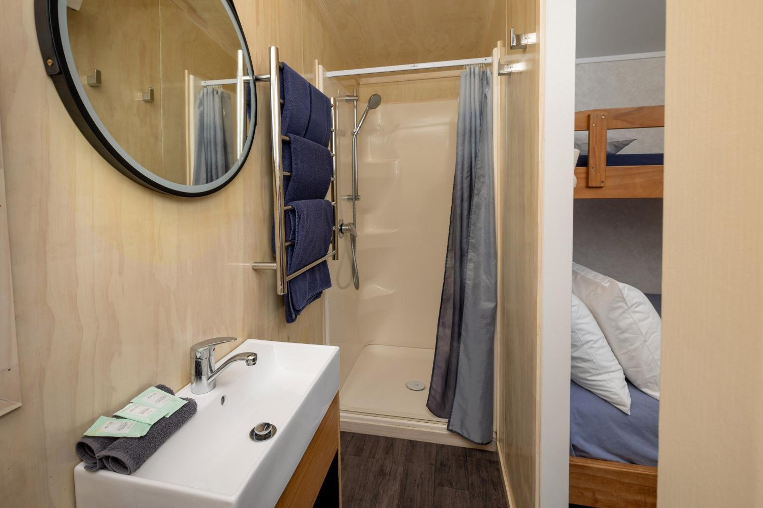 Standard Cabin - Photo 2