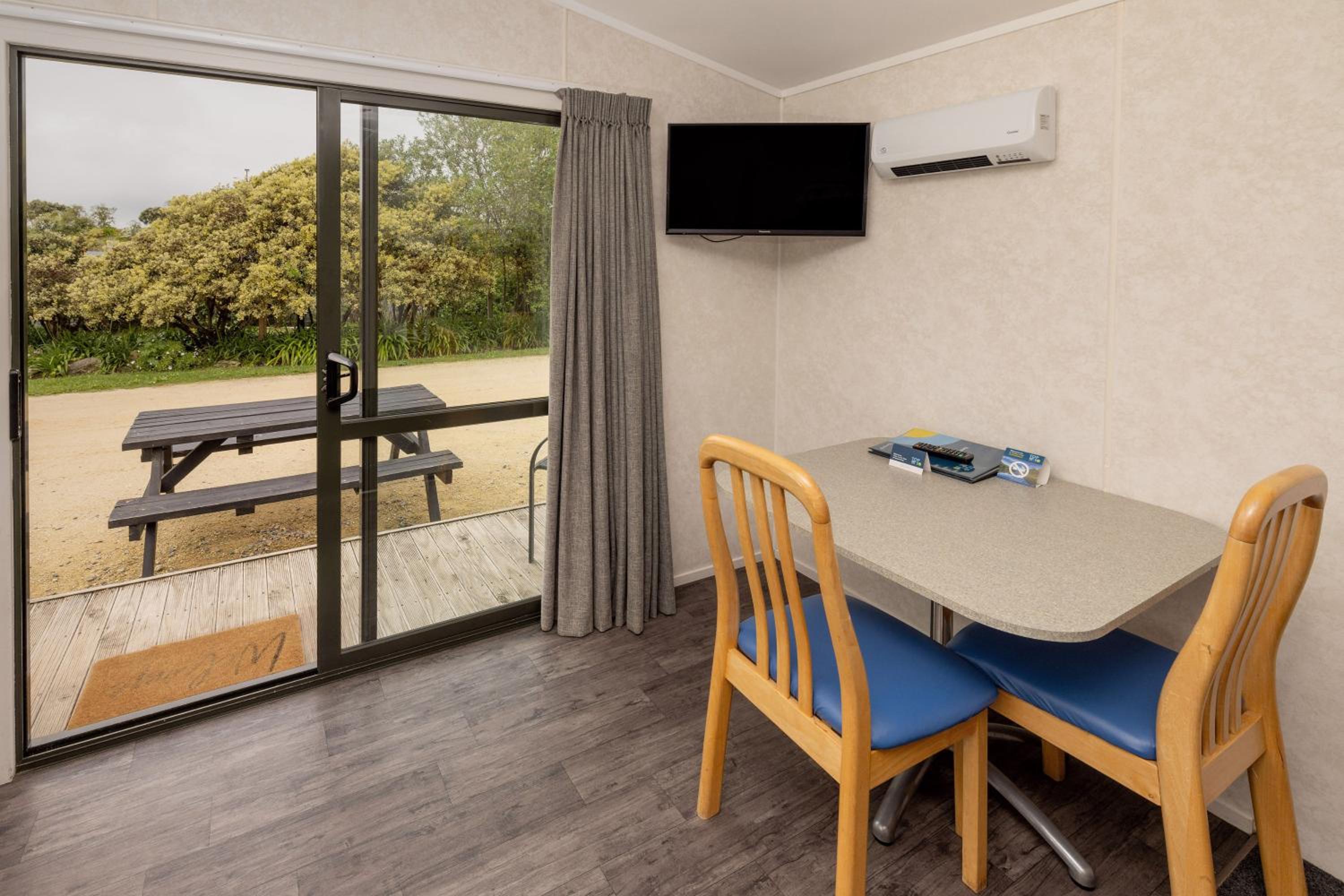 Standard Cabin - Photo 5