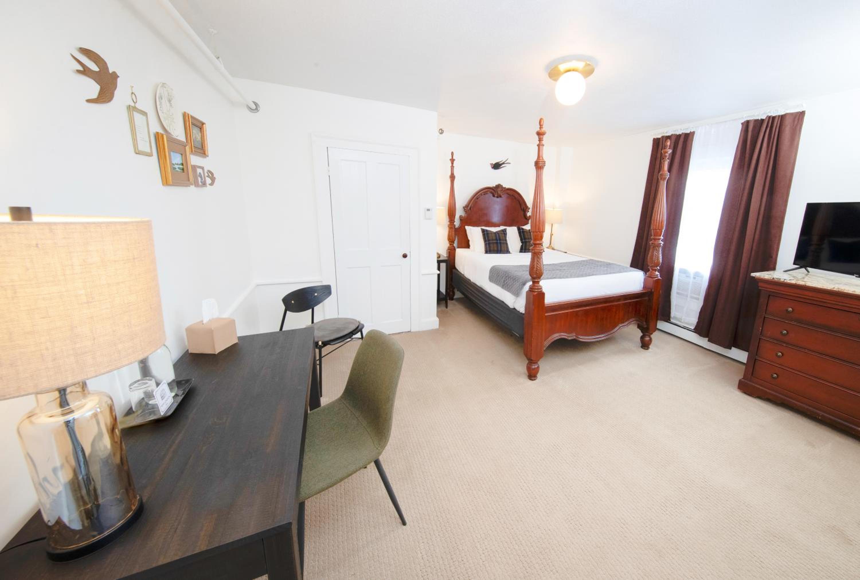Superior Queen Room