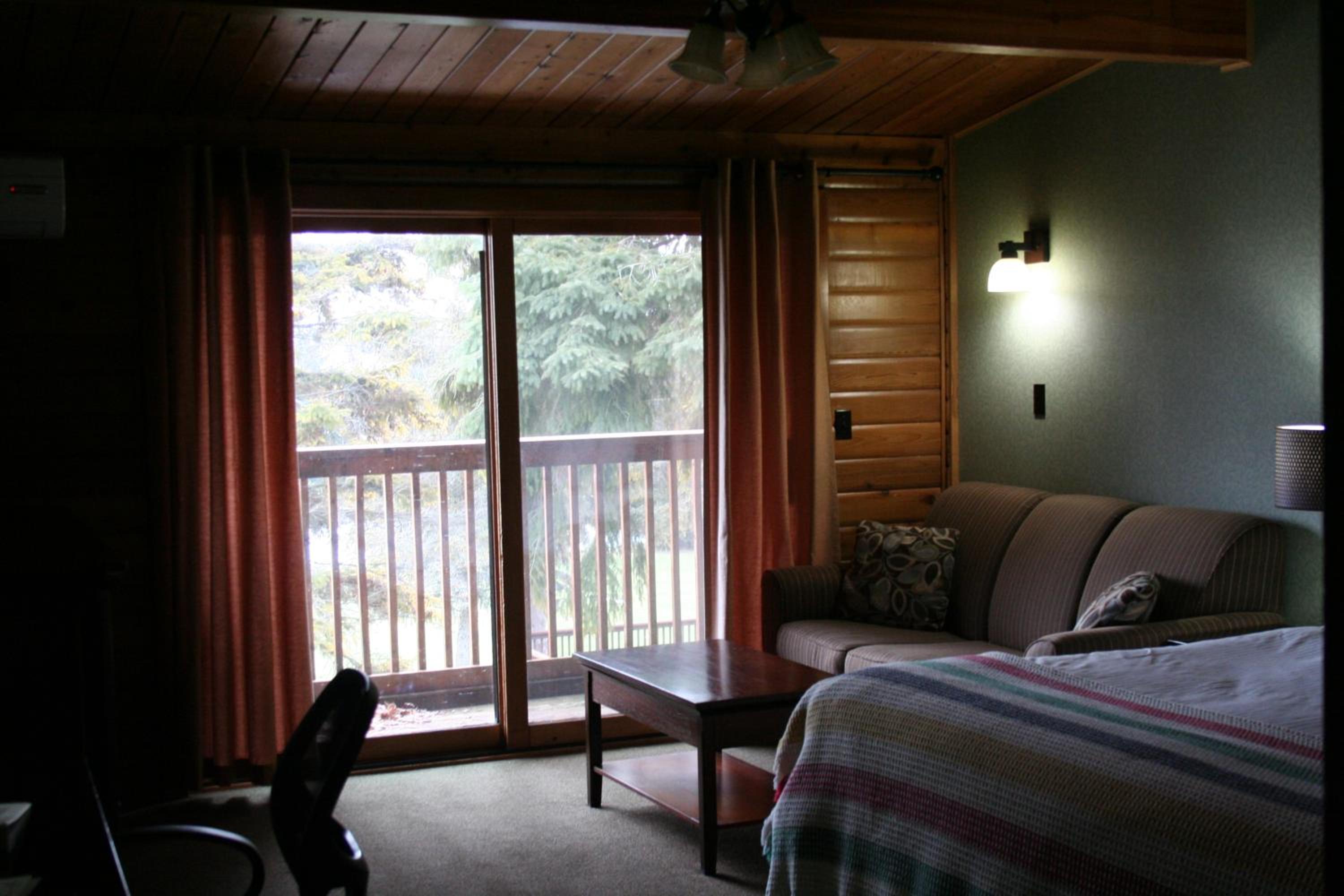 Deluxe King Room photo 1