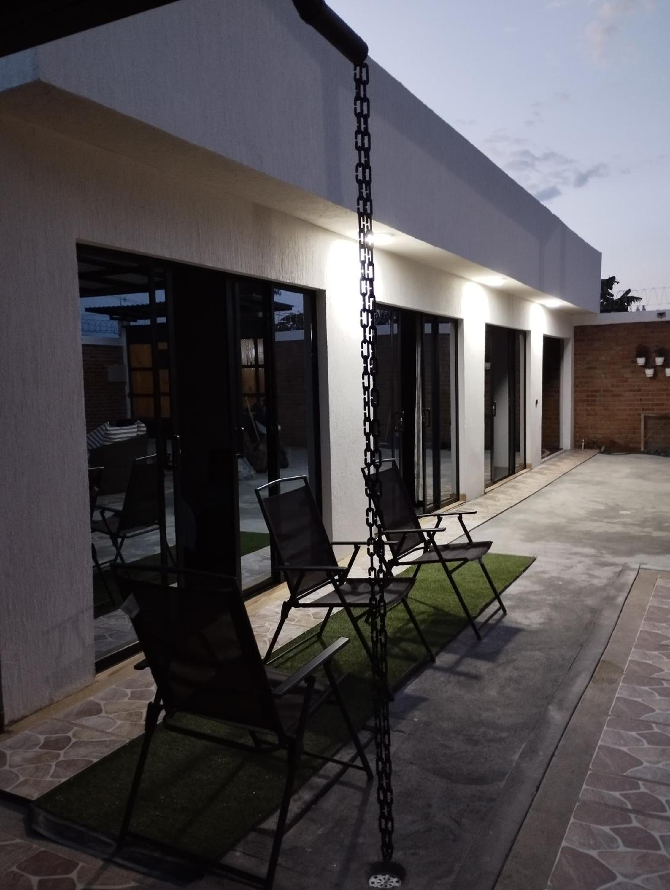 Three-Bedroom Villa photo 2