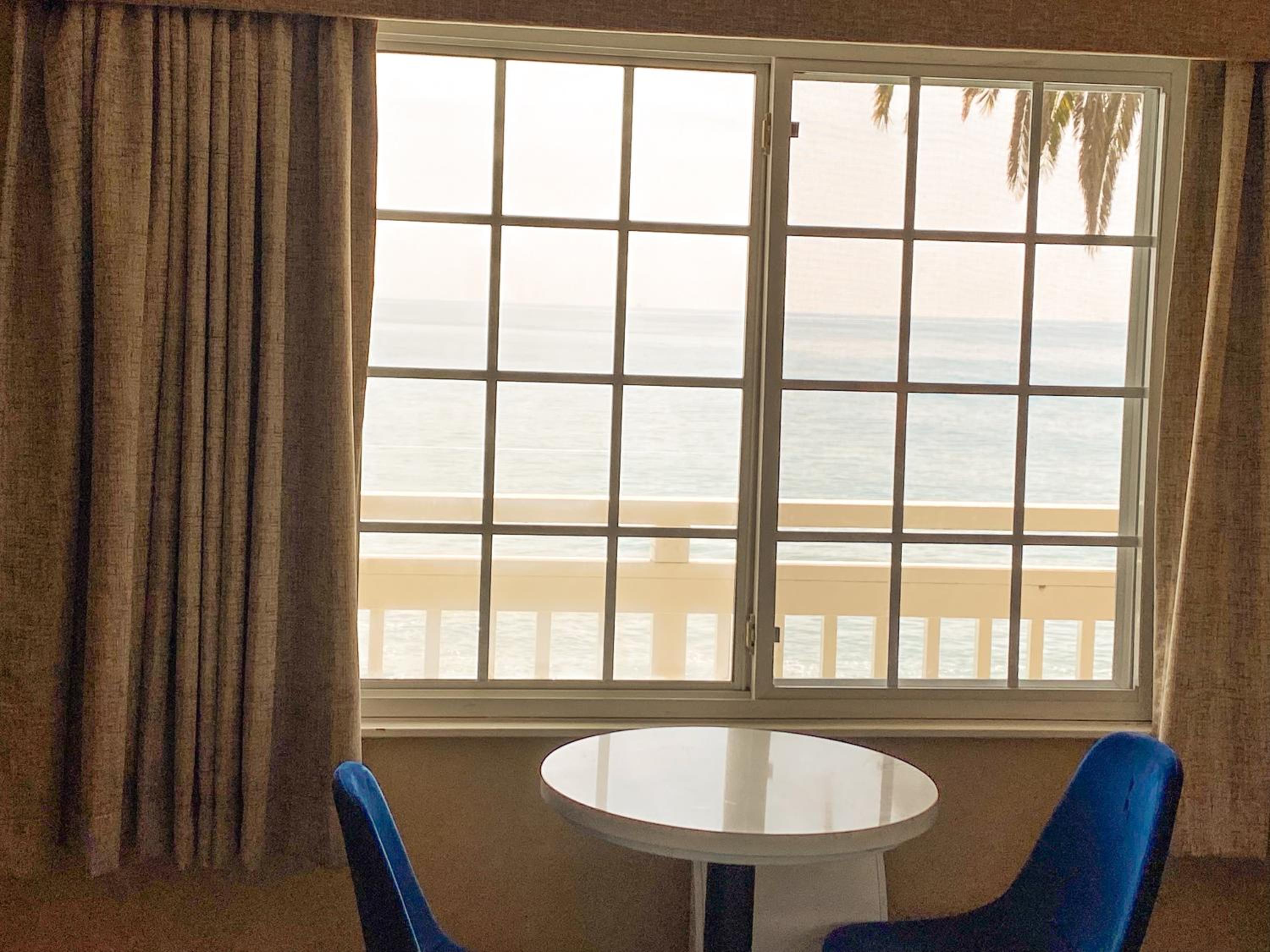Queen Room Ocean View - Photo 9