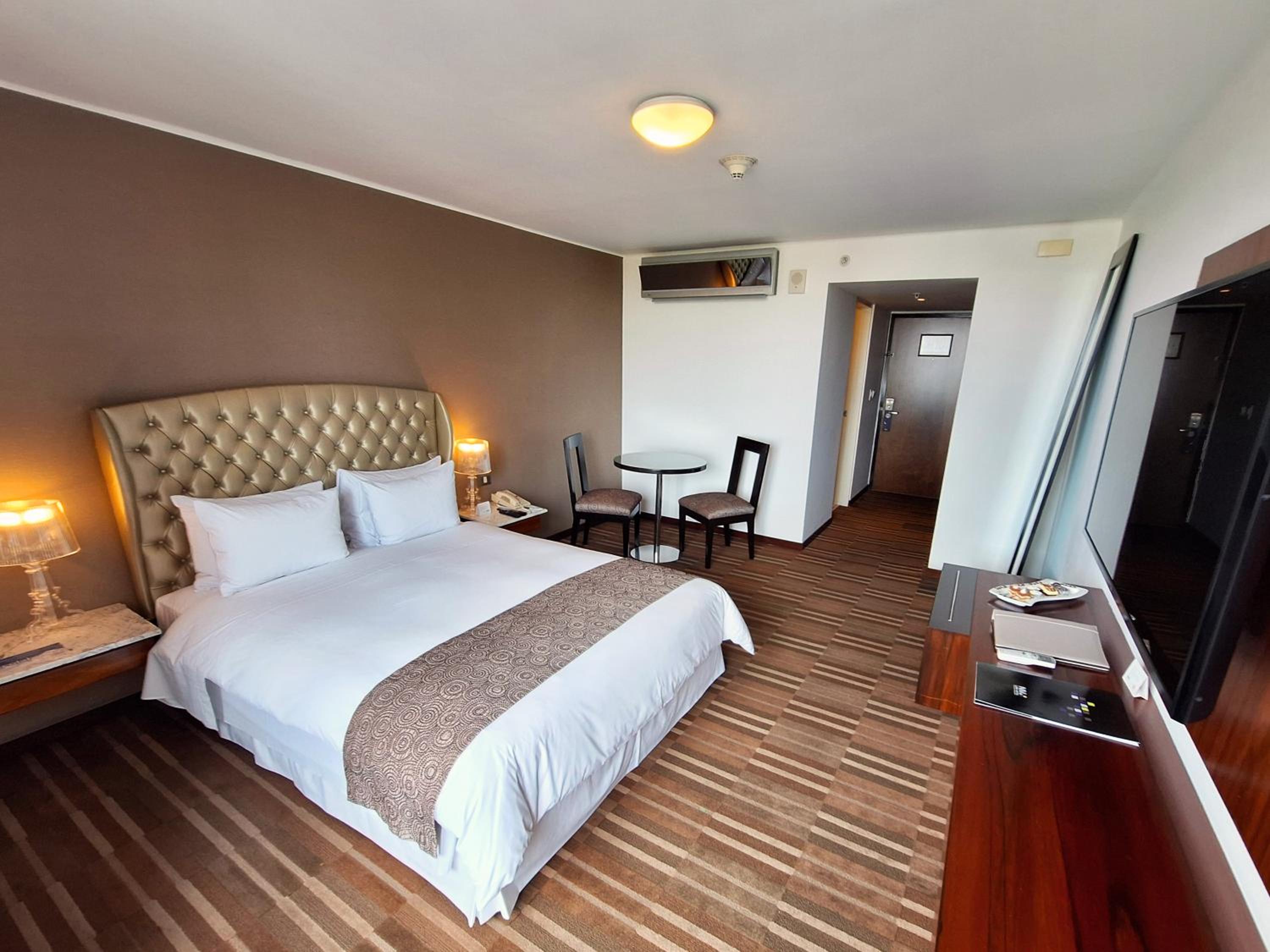 Standard Double Room - Photo 3